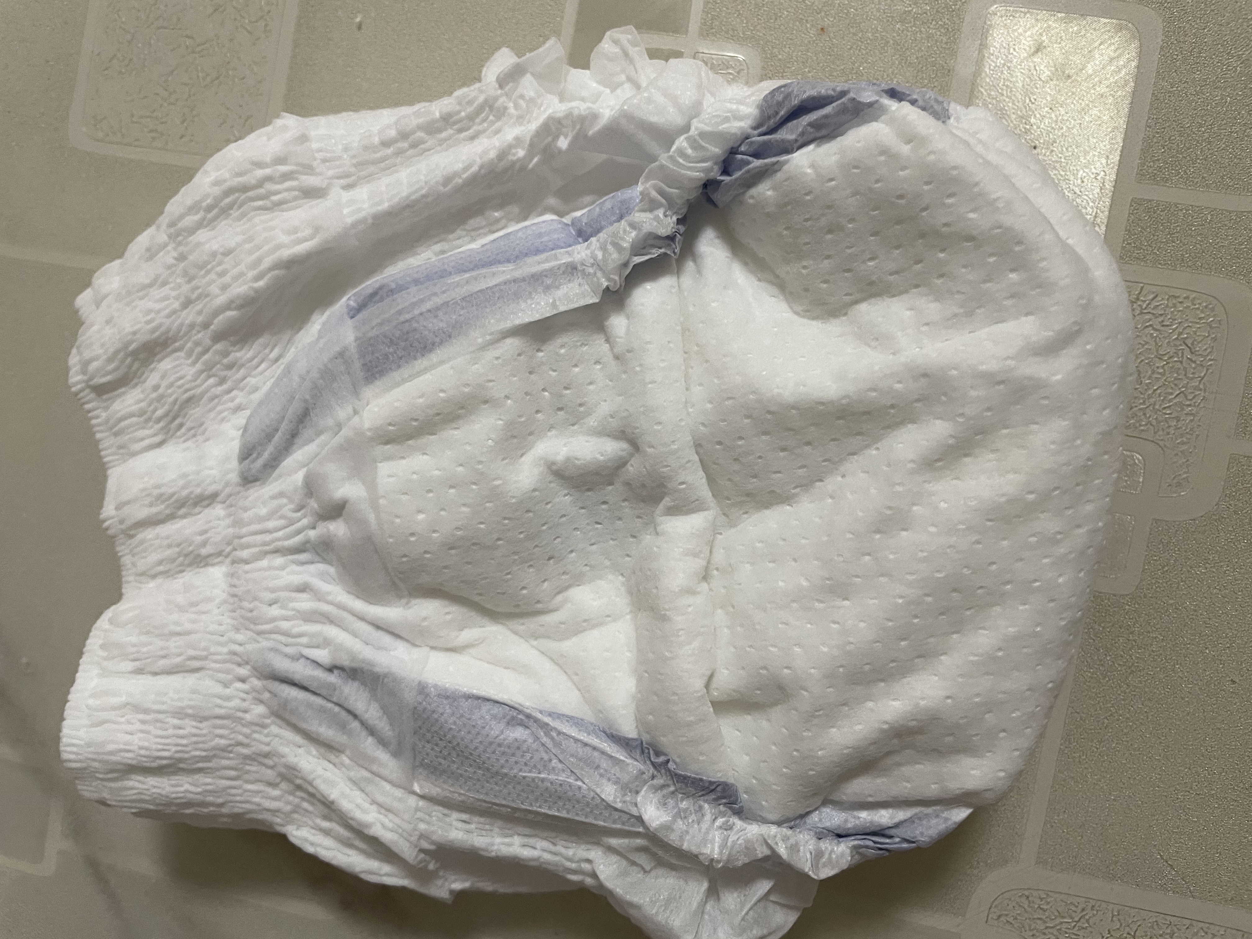 卡布星空城堡系列轻薄透气防漏大吸量纸尿裤婴儿尿不湿新生儿 【便携装】弹拉裤XL码4片(12-17KG) 实拍图