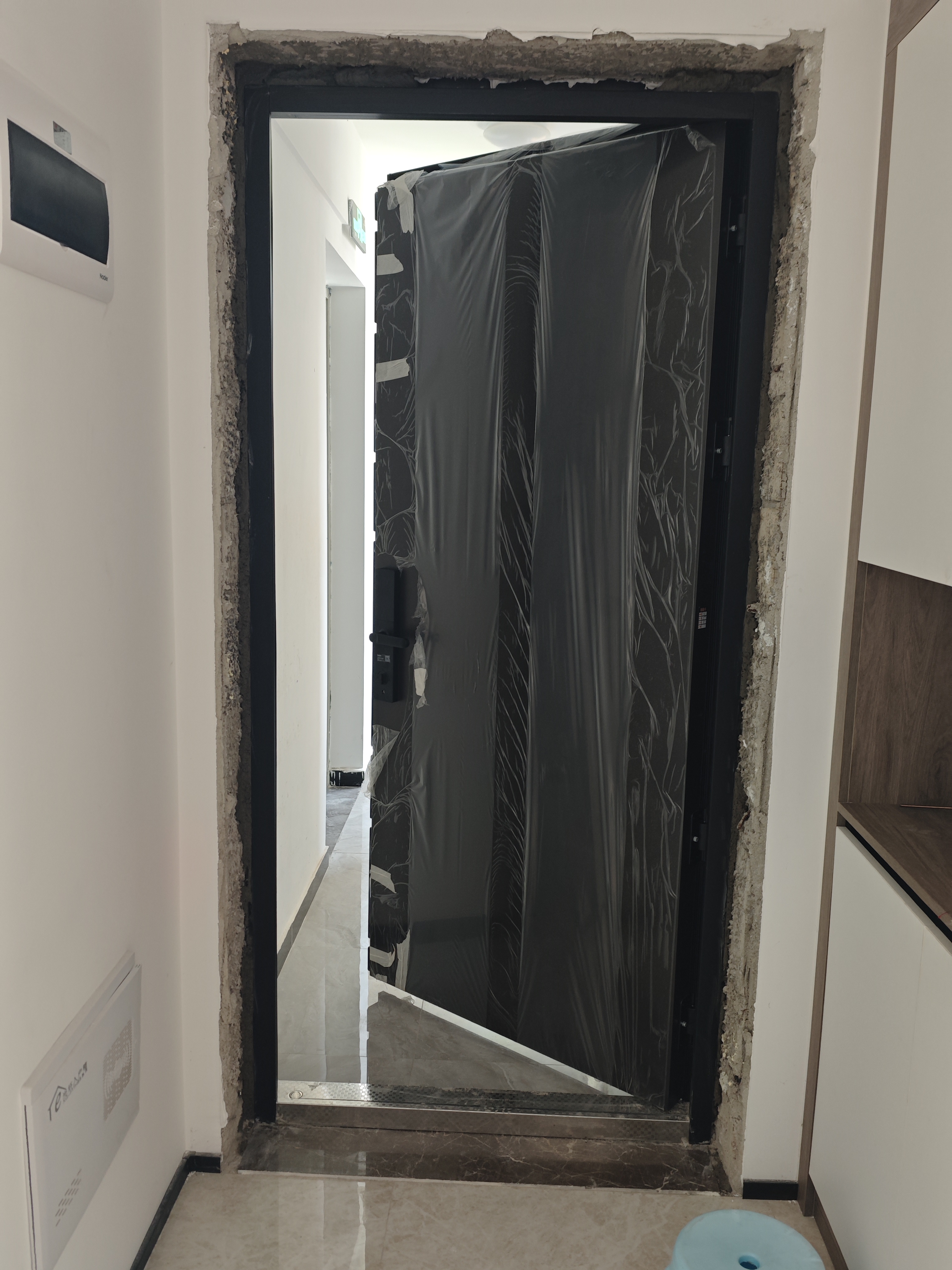 英典（YINGDIAN）昆仑甲级防盗门家用入户门智能门进户门子母门防撬防爆别墅大门 2150*1050/2250*960 【基础款】高端指纹锁 实拍图
