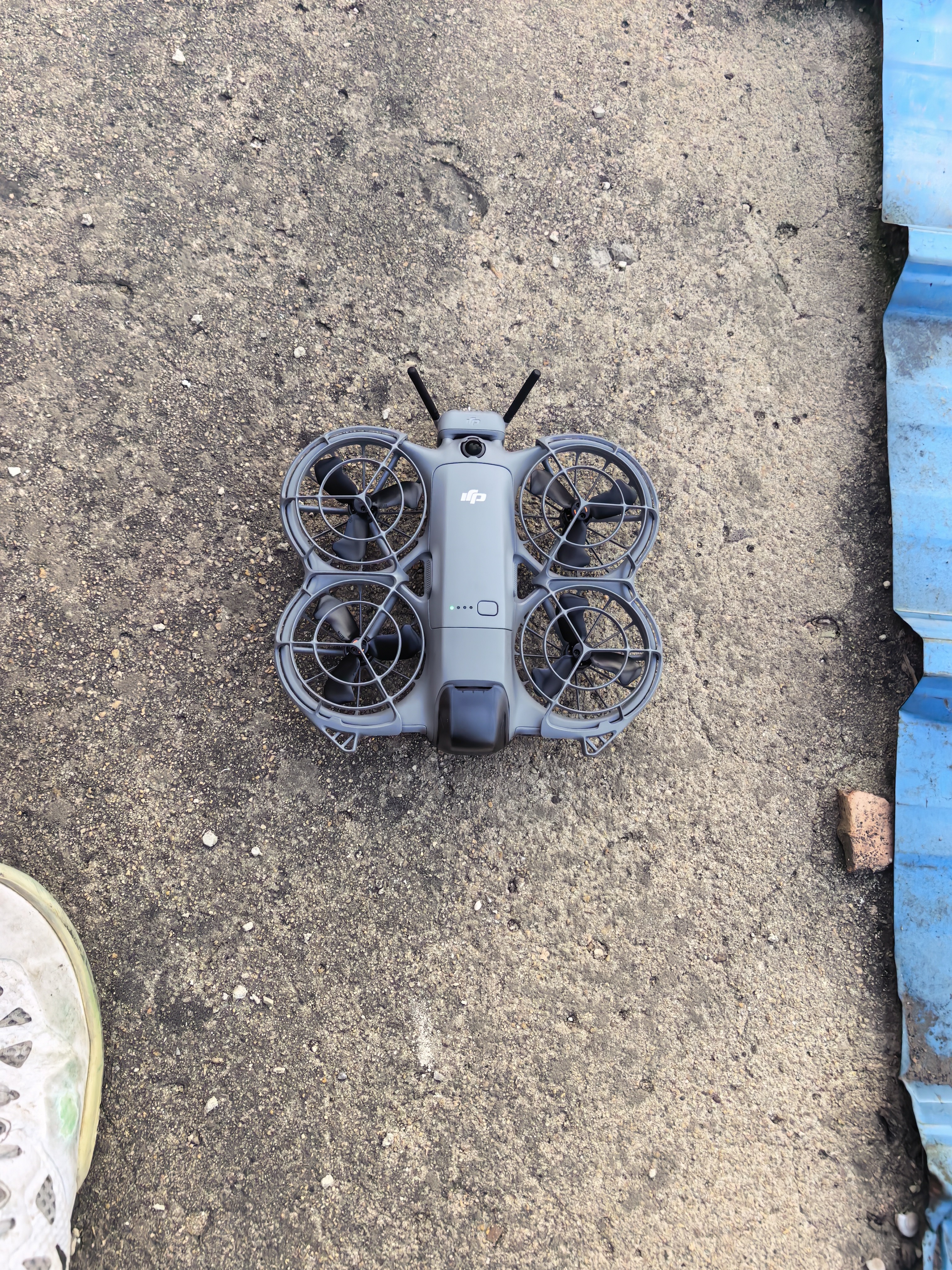 大疆 DJI Neo 2 畅飞套装 会飞的跟拍摄影师 运动亲子户外露营旅行智能跟拍  mini型 轻型无人机 实拍图