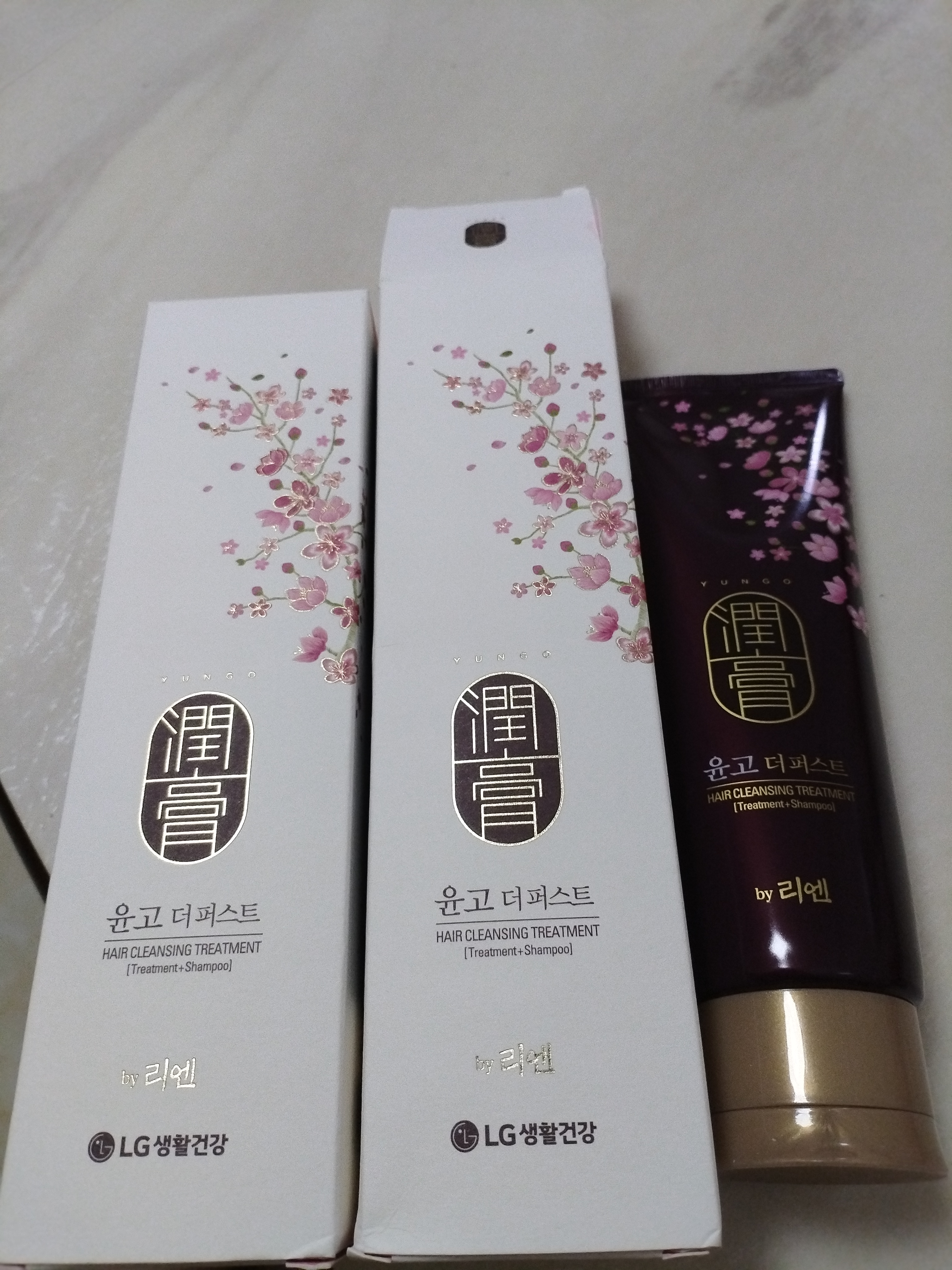 睿嫣（ReEn）韩国睿嫣润膏燕窝人参洗发水护发清爽二合一洗护男女 舒盈养护洗护合一 250ml 实拍图