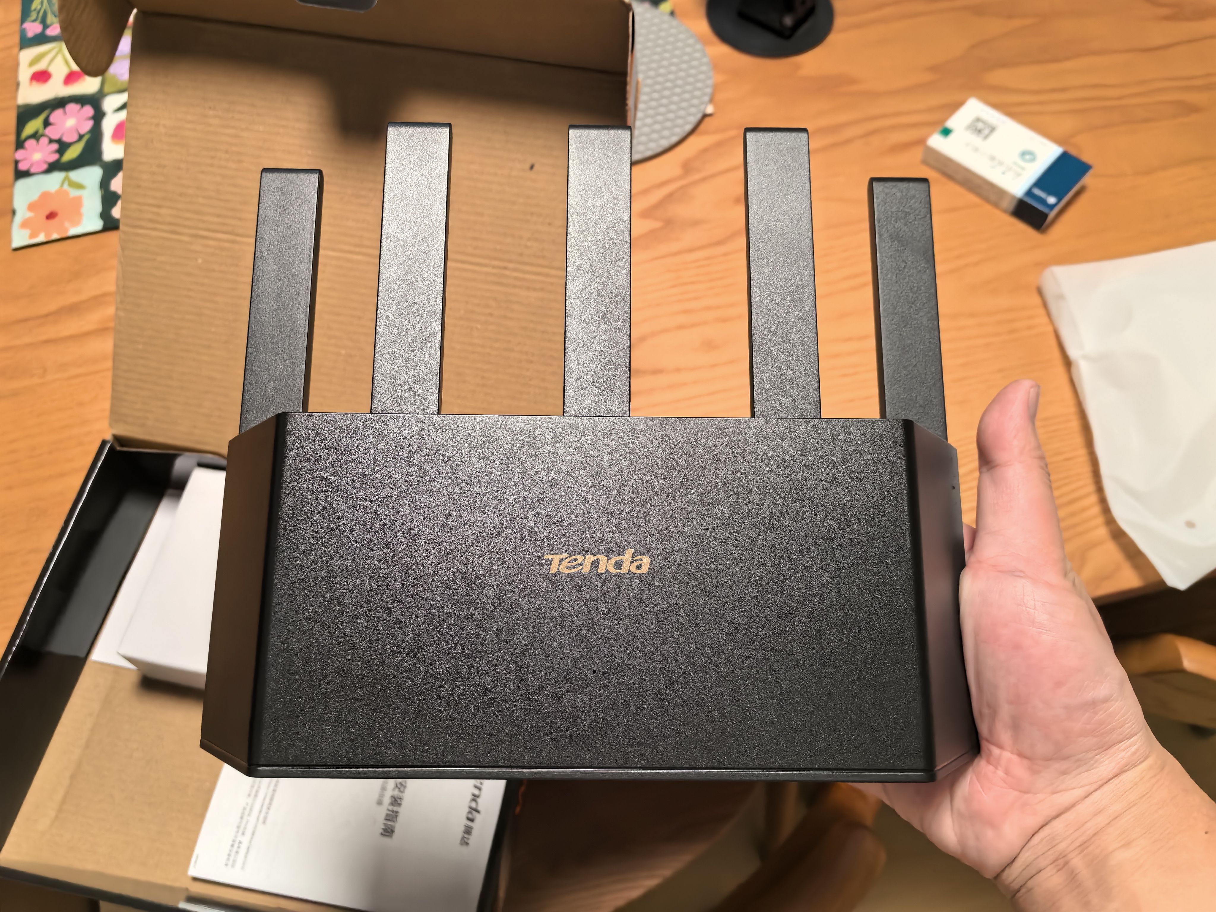 Tenda腾达路由器WiFi7【云霄BE5100】千兆穿墙王信号放大器增强无线超强2.5g网口家用电竞立式BE6L Pro 实拍图