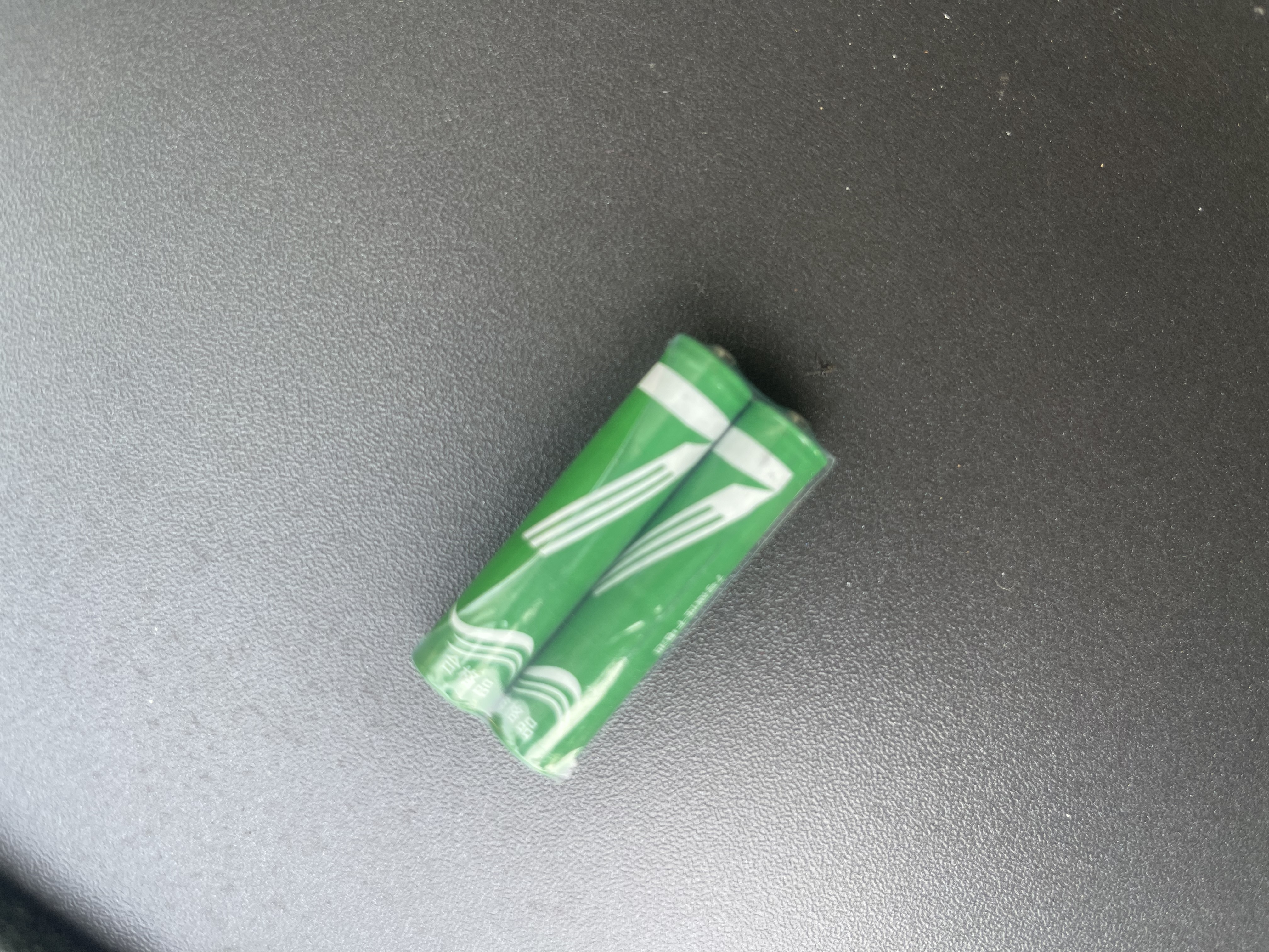 【百万热销】彩虹电池5号和7号AA 计算器钟表玩具七号碳性电池1.5v电池五号 【可拍2单】7号1个装（拍2单到手2粒） 实拍图