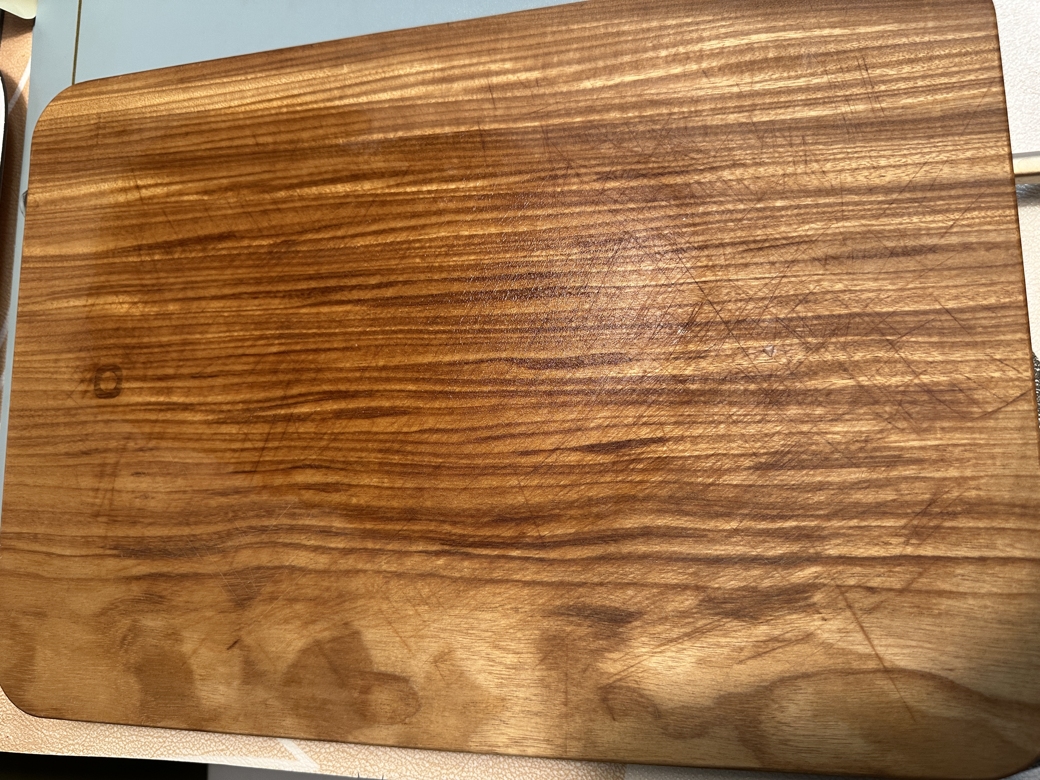 京东京造 菜板 砧案板实木整木厨房家用切菜板【金丝柚木】36*25*2.5cm 实拍图