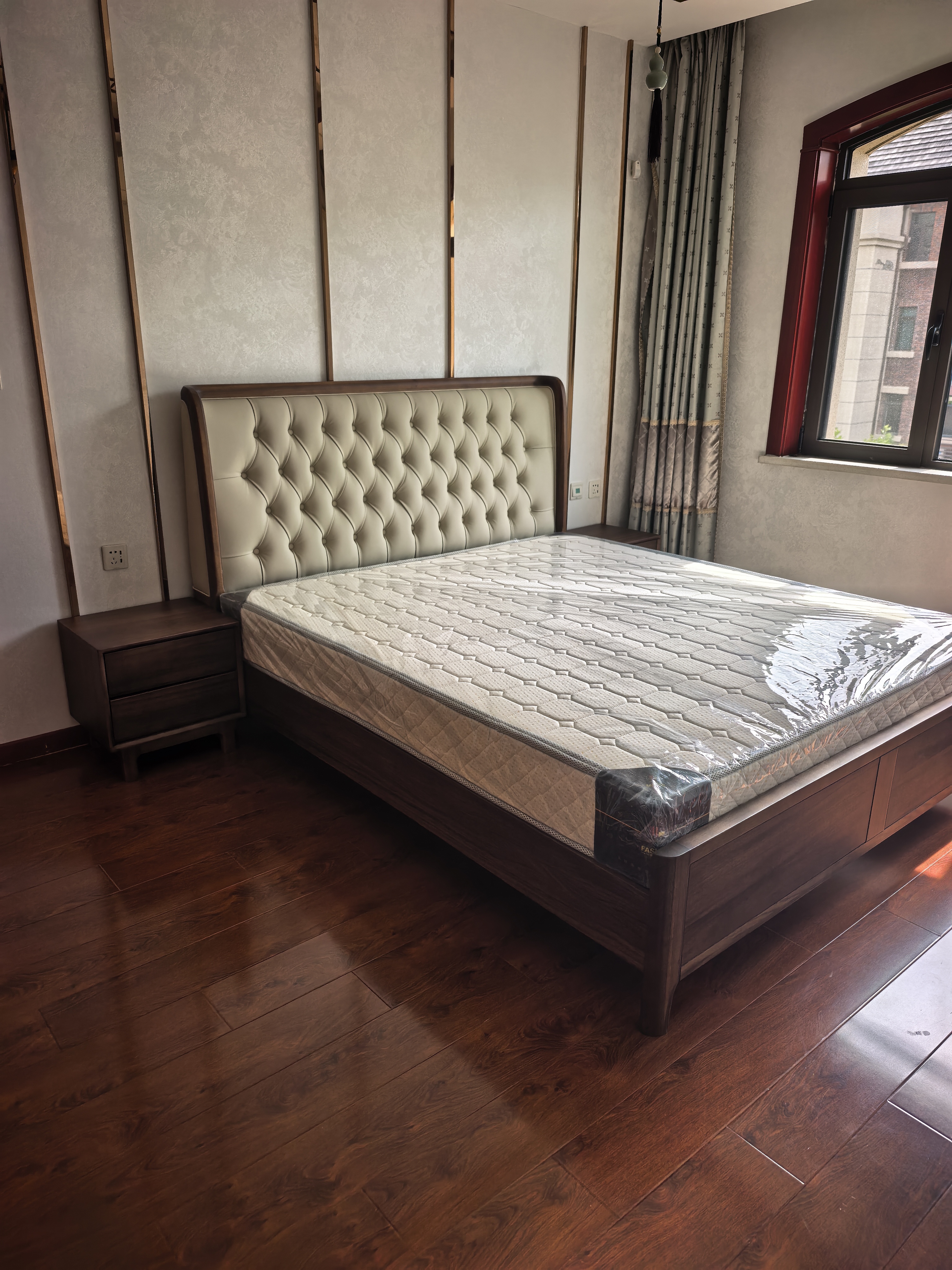 花王黑胡桃木双人床主卧室新中式婚床2026新款9620床1.8米+椰棕垫+2柜 晒单实拍图