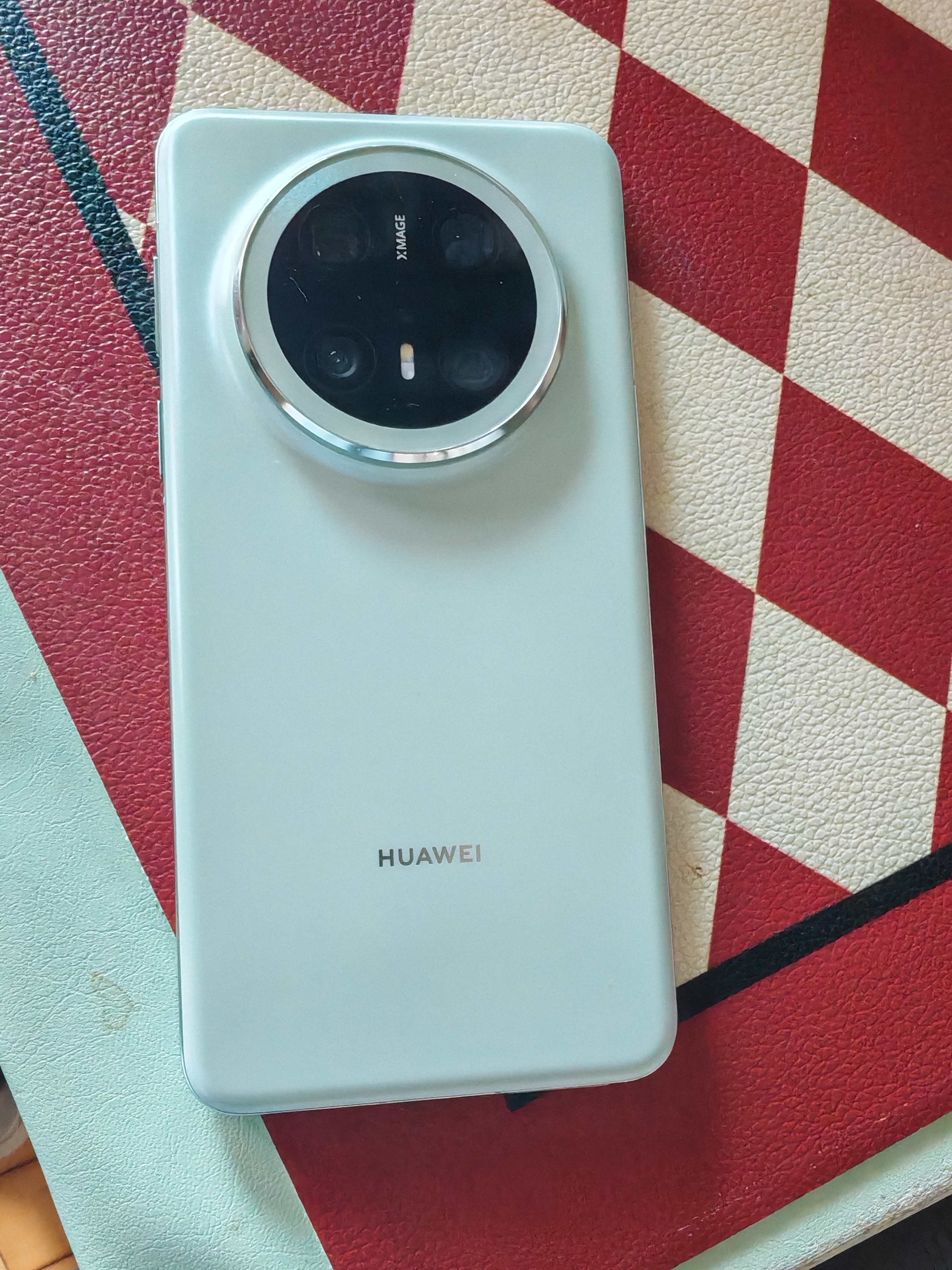 HUAWEI Mate 70 Pro 12GB+512GB云杉绿鸿蒙AI 红枫原色影像 超可靠玄武架构鸿蒙系统华为手机 实拍图
