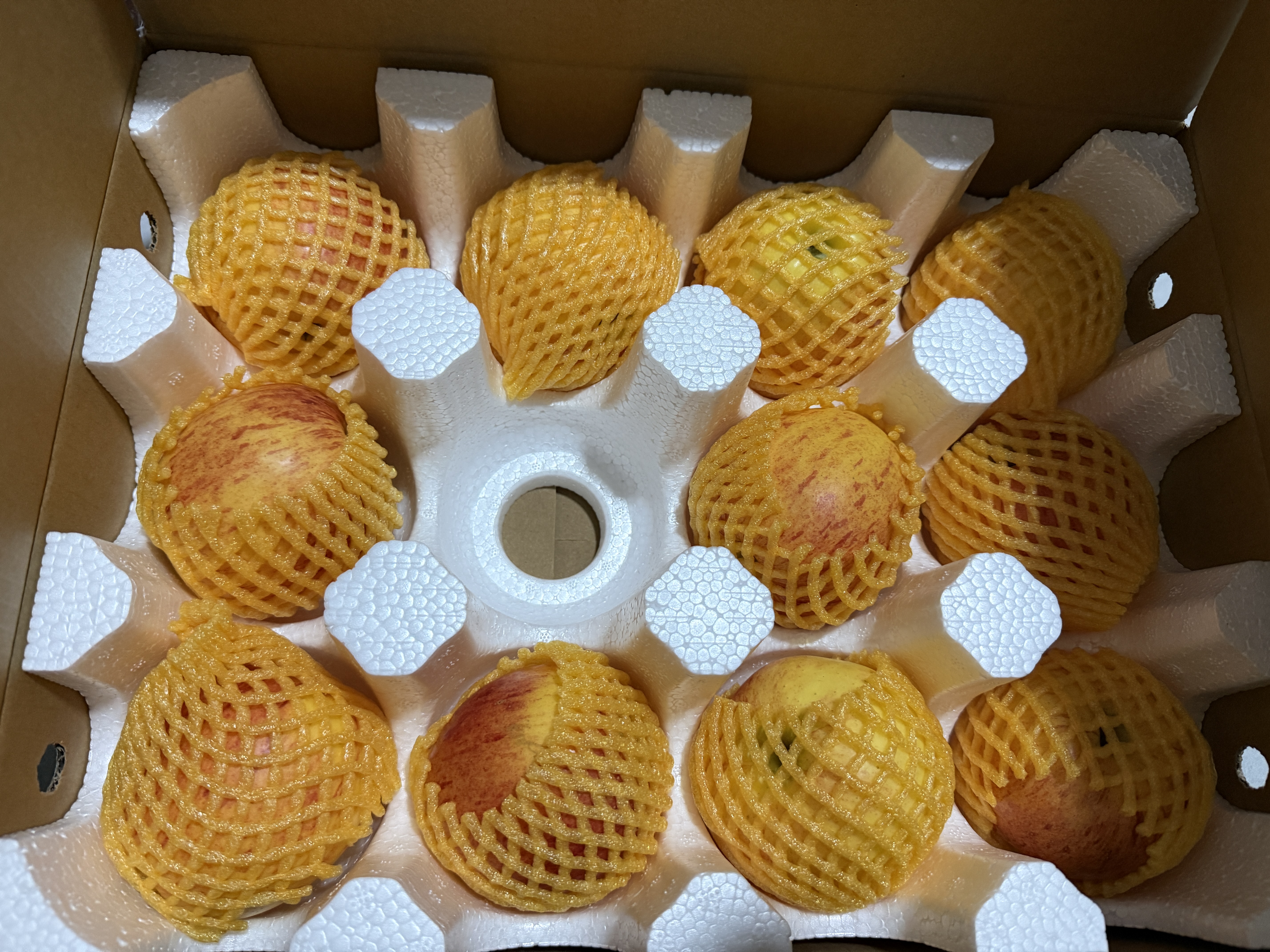 京觅云南昭通富士丑苹果4.5斤净重中果150g+米奇拉苹果水果源头直发 实拍图