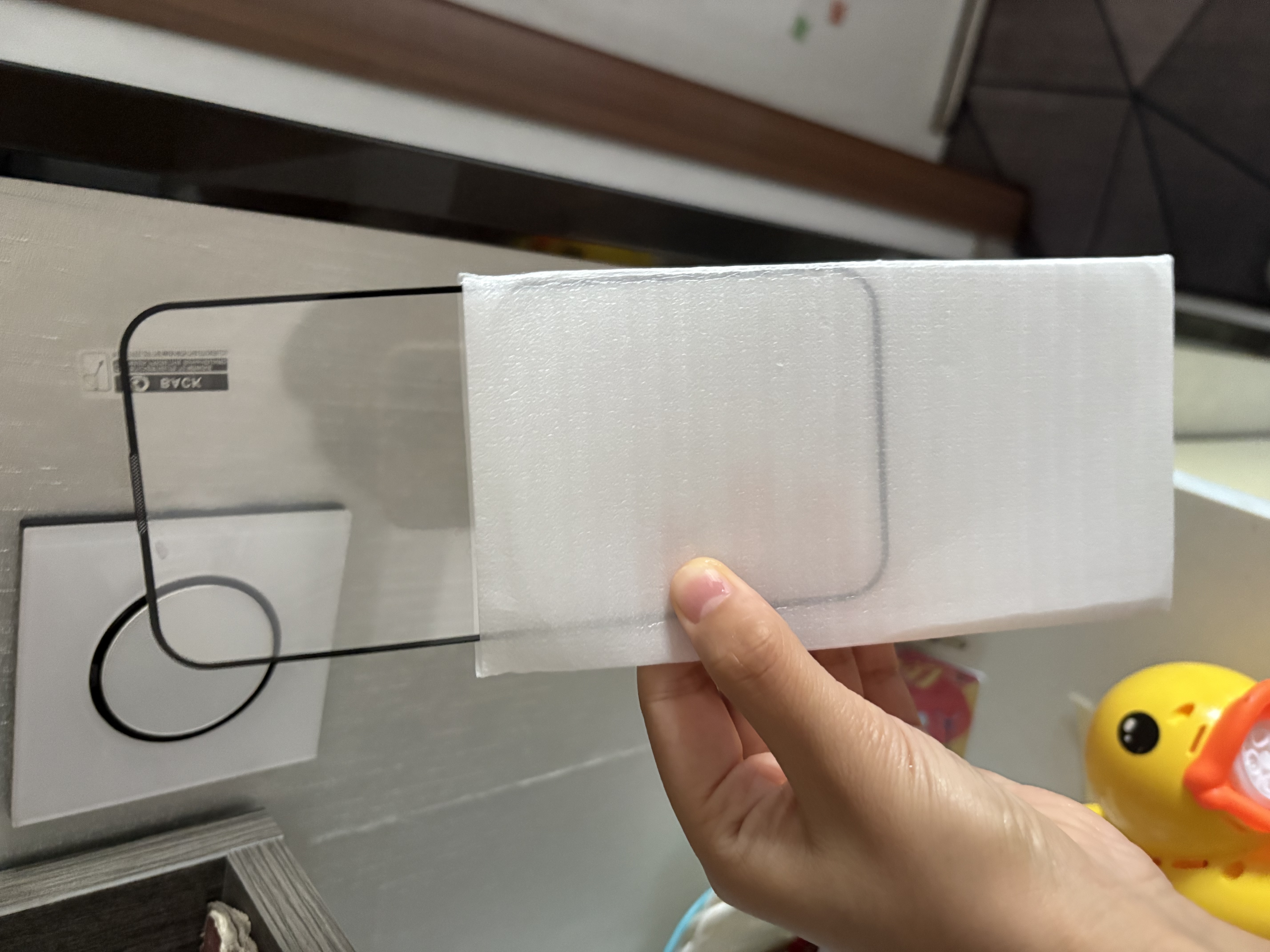 ALittleFlower【全网热销600W+高清膜】适用苹果16plus钢化膜iphone16 plus钢化膜保护膜高清膜防尘防指纹边贴膜 实拍图