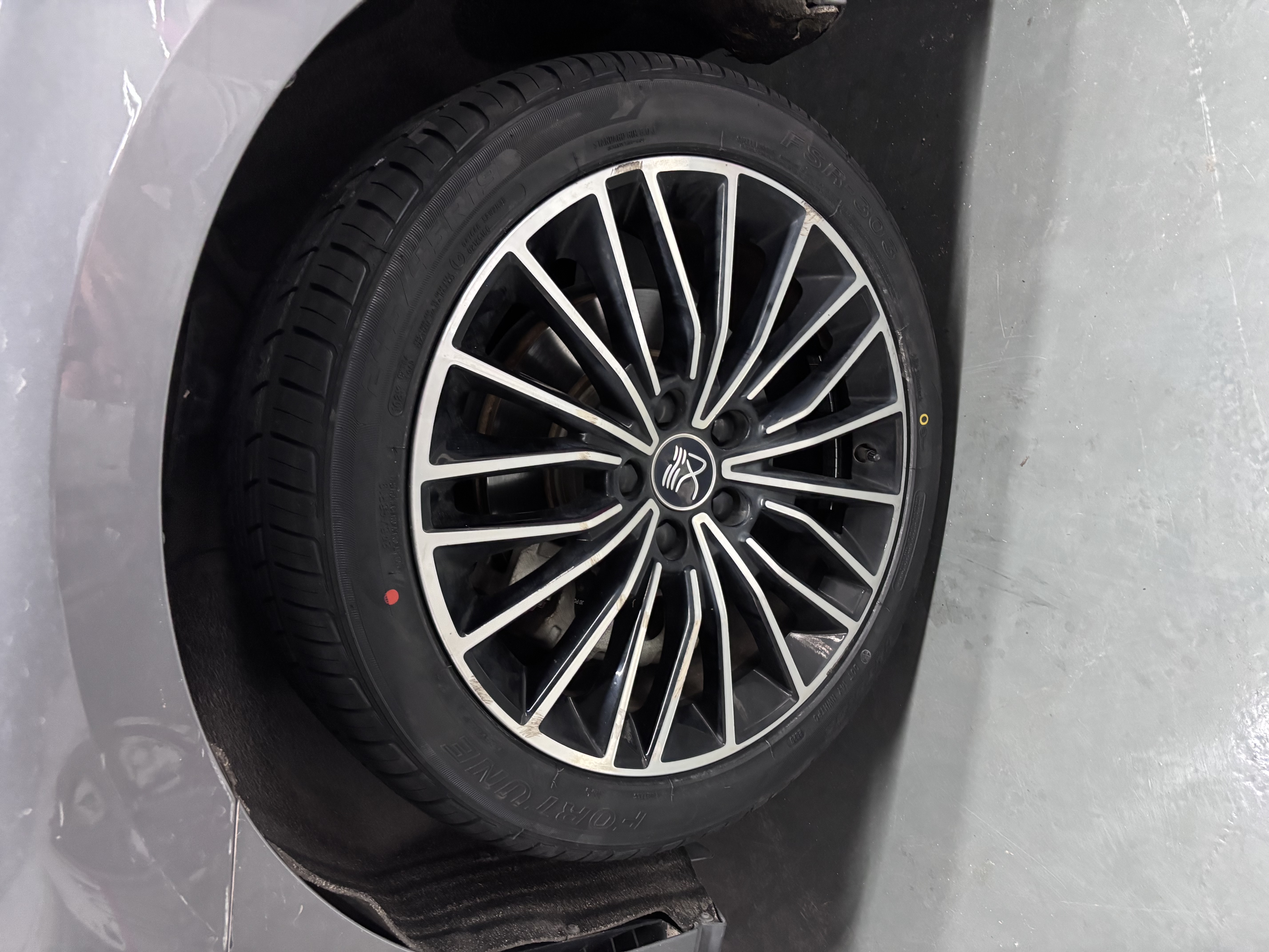富神（FORTUNE）汽车静音棉轮胎245/45R19 102Y XL FSR-303运动操控 A6L/汉 实拍图