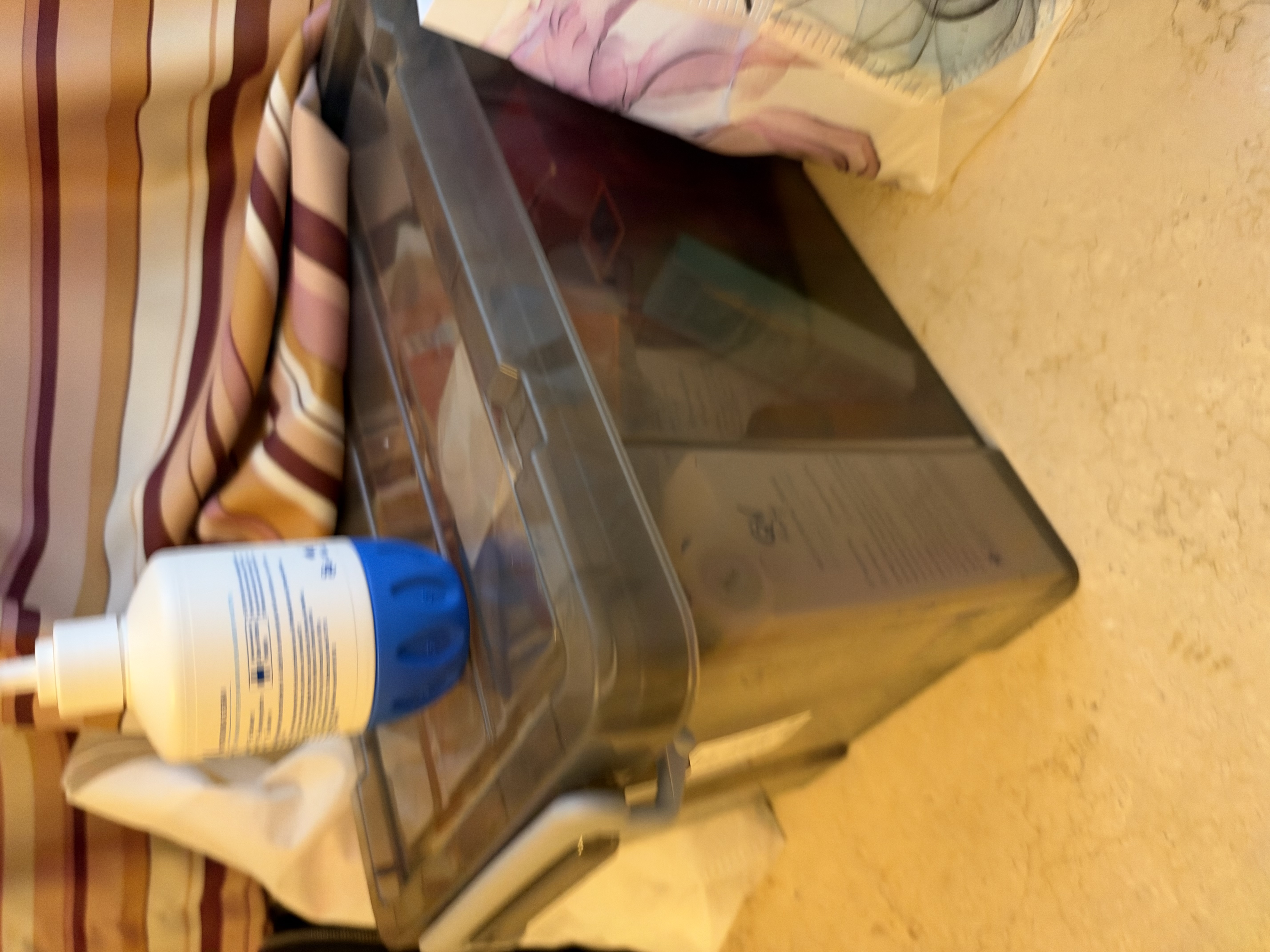 佳帮手塑料收纳箱 透明加厚储物箱衣物玩具车载整理箱 大号20L1只装  实拍图