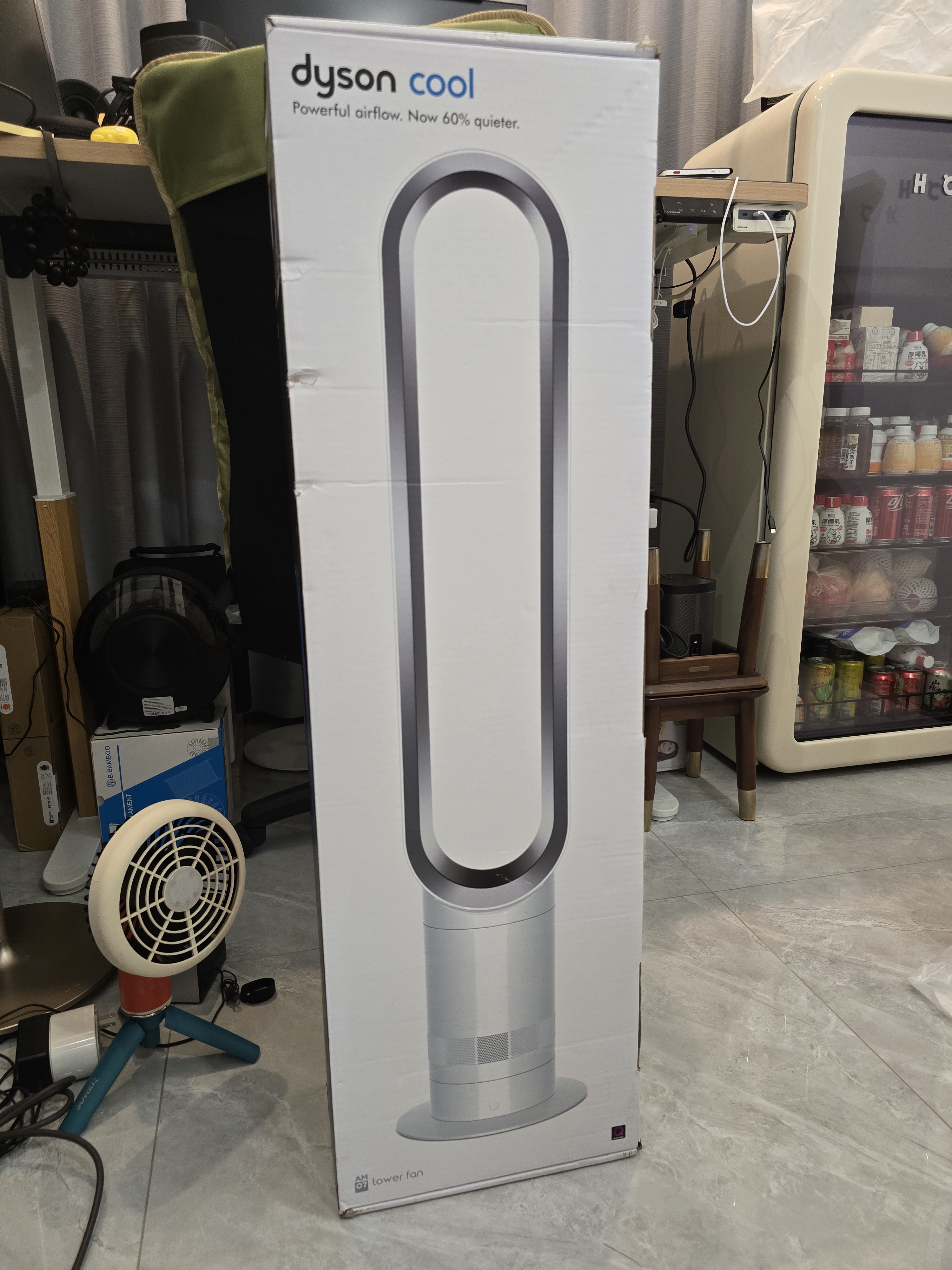 戴森（Dyson）AM07 无叶电风扇循环扇秋冬平衡室温 落地扇强劲稳定空气循环银白色30天价保中秋节礼物 实拍图