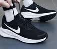 耐克NIKE男子跑步鞋REVOLUTION 7运动鞋春夏款FB2207-001黑白42.5 实拍图