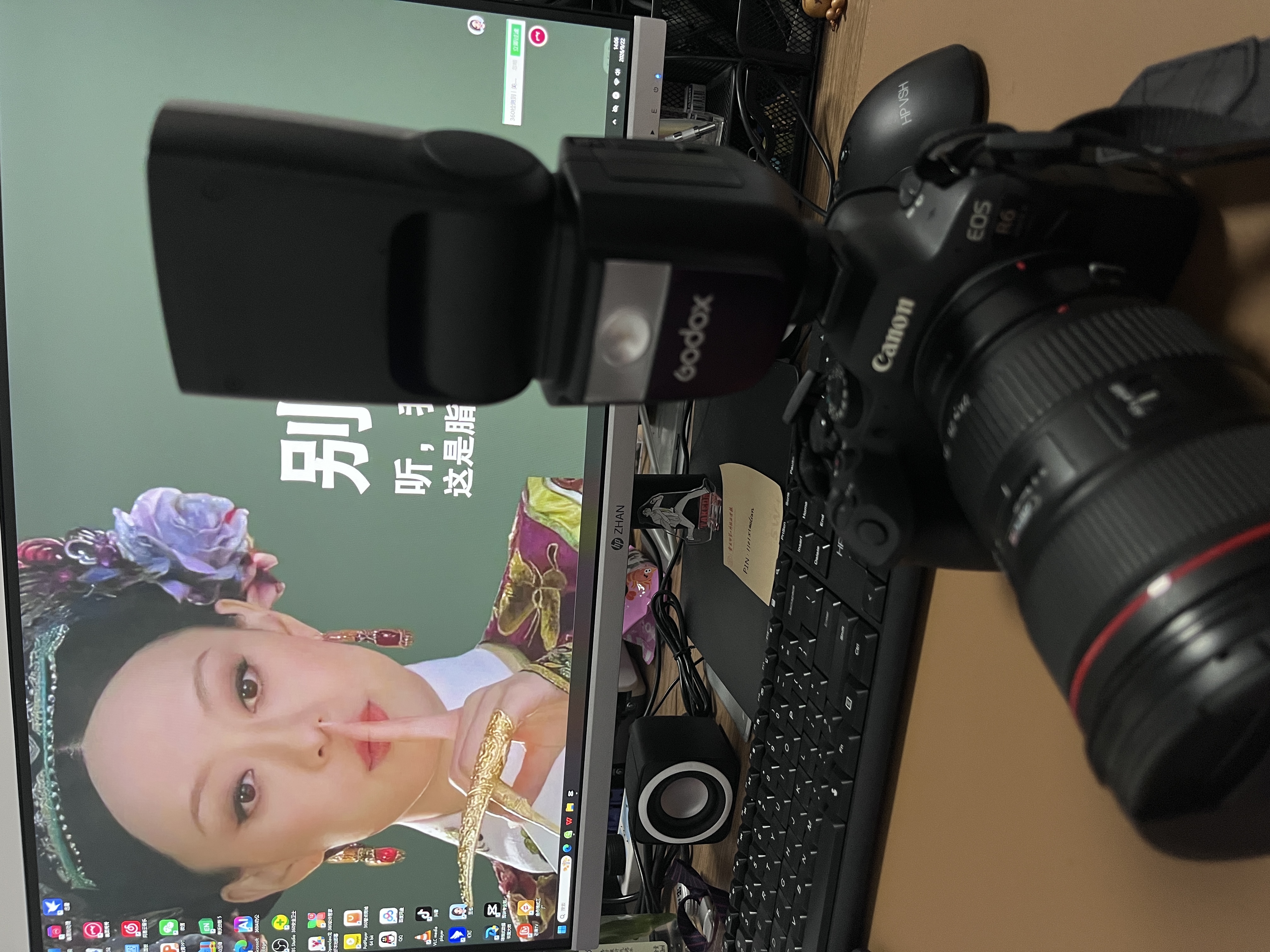神牛闪光灯 v860三代闪光灯 相机机顶闪光灯 高速同步 补光灯 外拍灯TTL 热靴灯外拍灯 方形灯头V860III闪光灯 适配佳能 实拍图