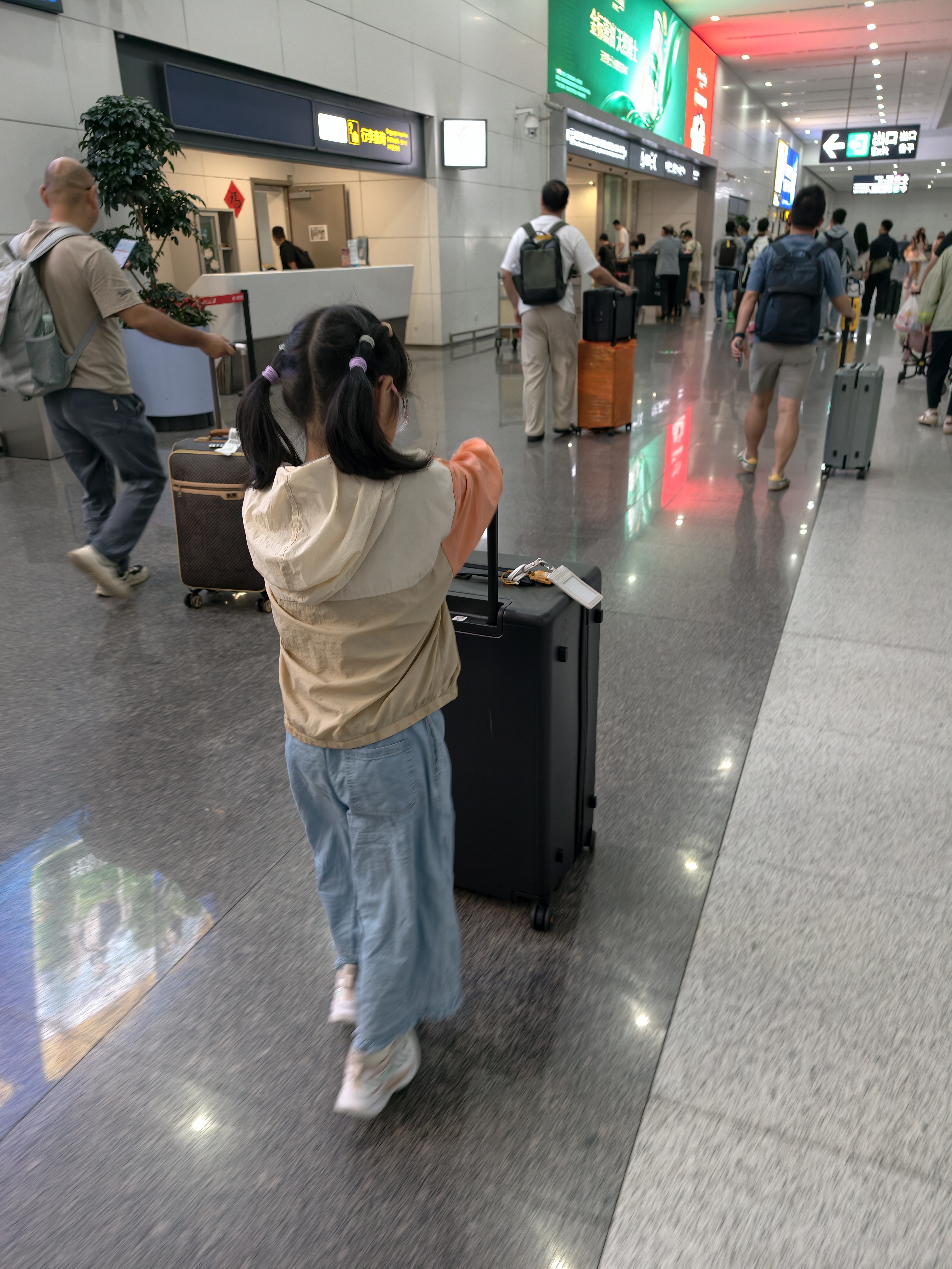 地平线8号（LEVEL8）行李箱 密码拉杆箱女男托运旅行PC箱28英寸大容量 旅行者系列黑色 实拍图