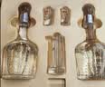 西凤酒 10年鸿福礼盒 52度凤香型白酒 500ml*2瓶 婚庆自饮 节日送礼 实拍图