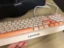 联想（Lenovo）K2有线轻音键盘 机械手感 消音结构95键 混彩灯效 人体工学 音量旋钮 有线办公键盘 拼色 石英粉 实拍图