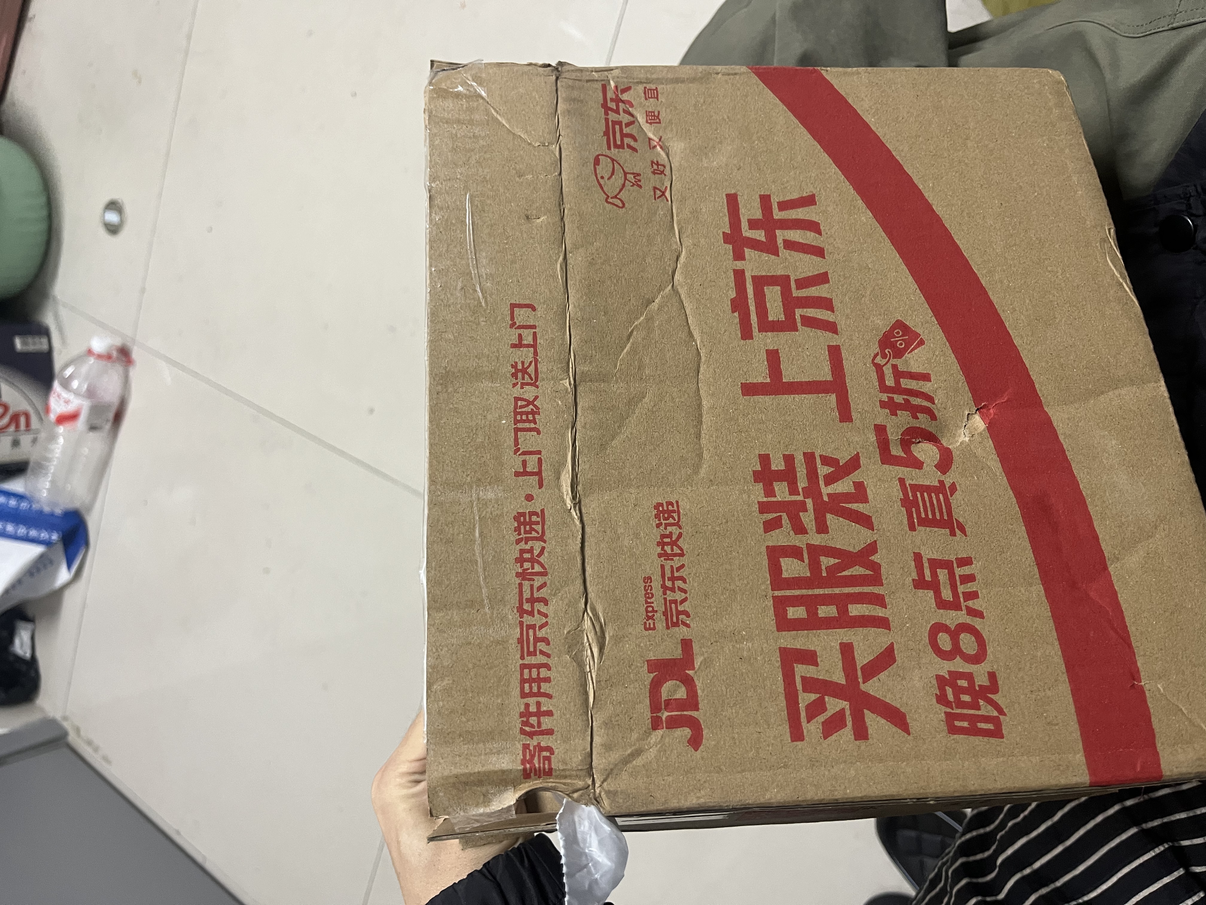 努比亚红魔游戏平板5Pro 185Hz高刷OLED屏 RGB水冷散热 第五代骁龙8至尊版 12GB+256GB暗夜版 实拍图