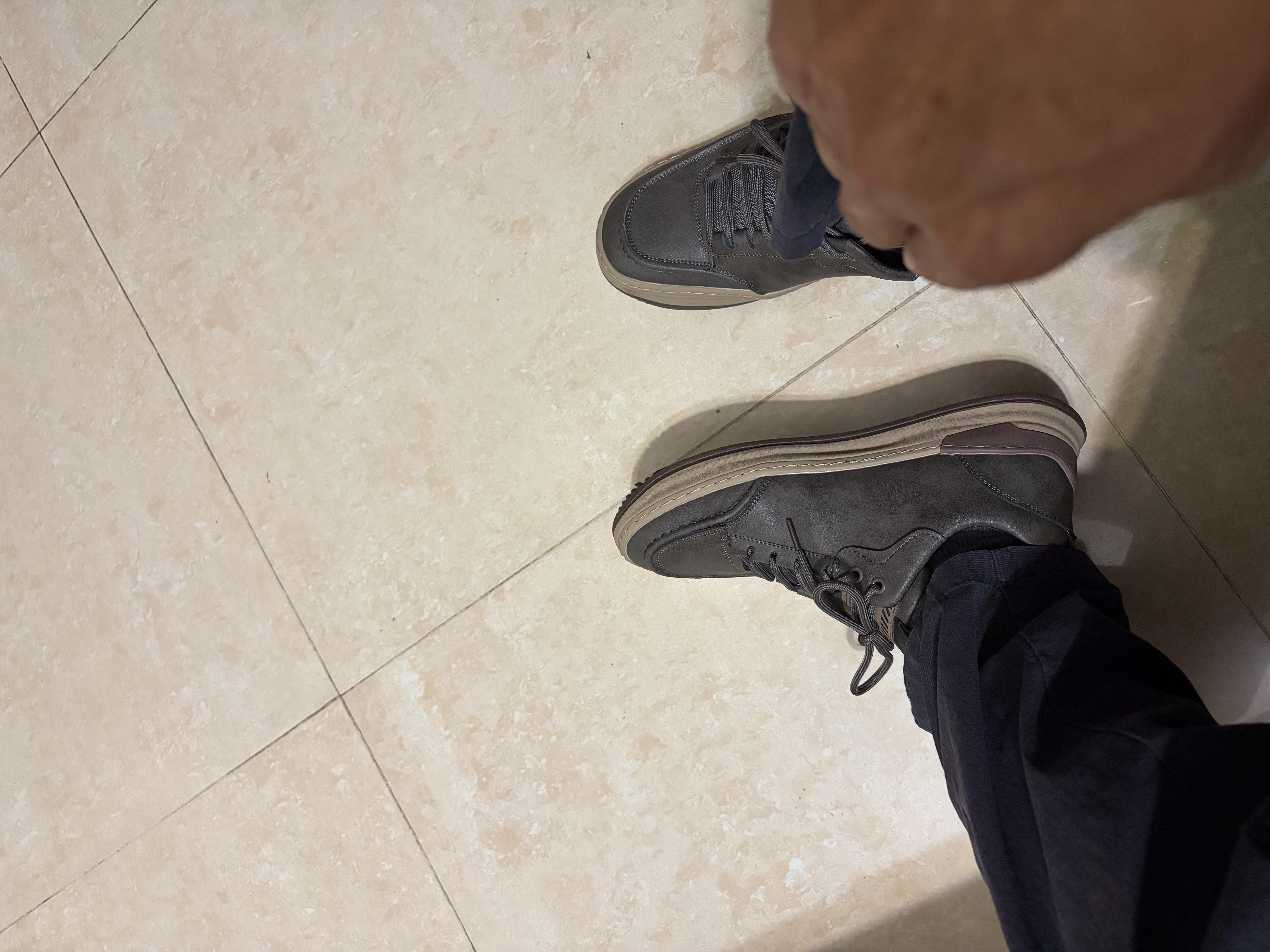 GENAI真皮休闲皮鞋男士休闲鞋秋冬季保暖软底软面青年运动板鞋子男鞋 灰色【真牛皮鞋+上线】 四季款 40 码(250MM) 实拍图