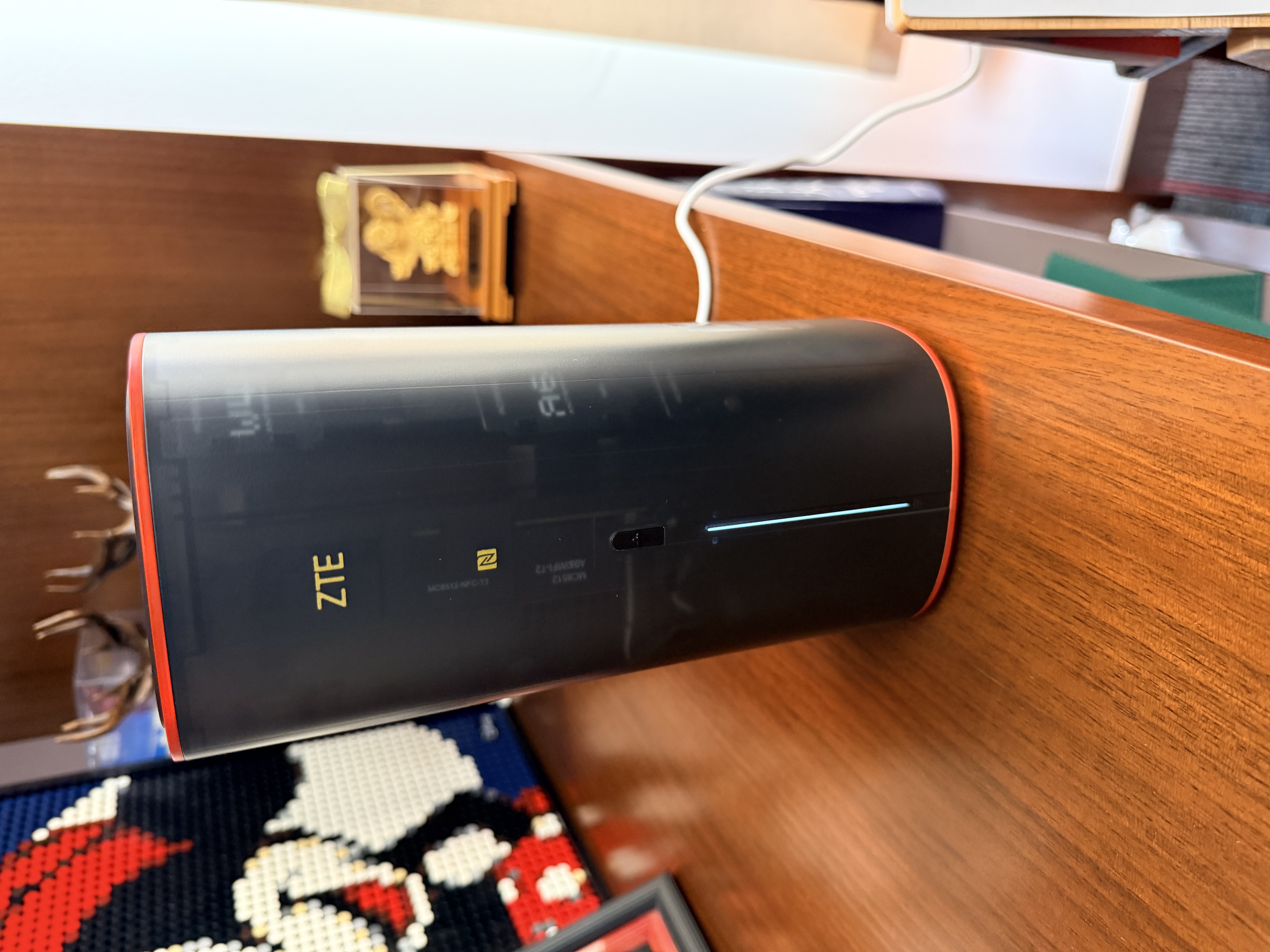 中兴（ZTE）F50 5G随身移动wifi轻量化便携UFI无线上网卡免插卡可换卡路由随行车载笔记本流量卡托 MU300 实拍图