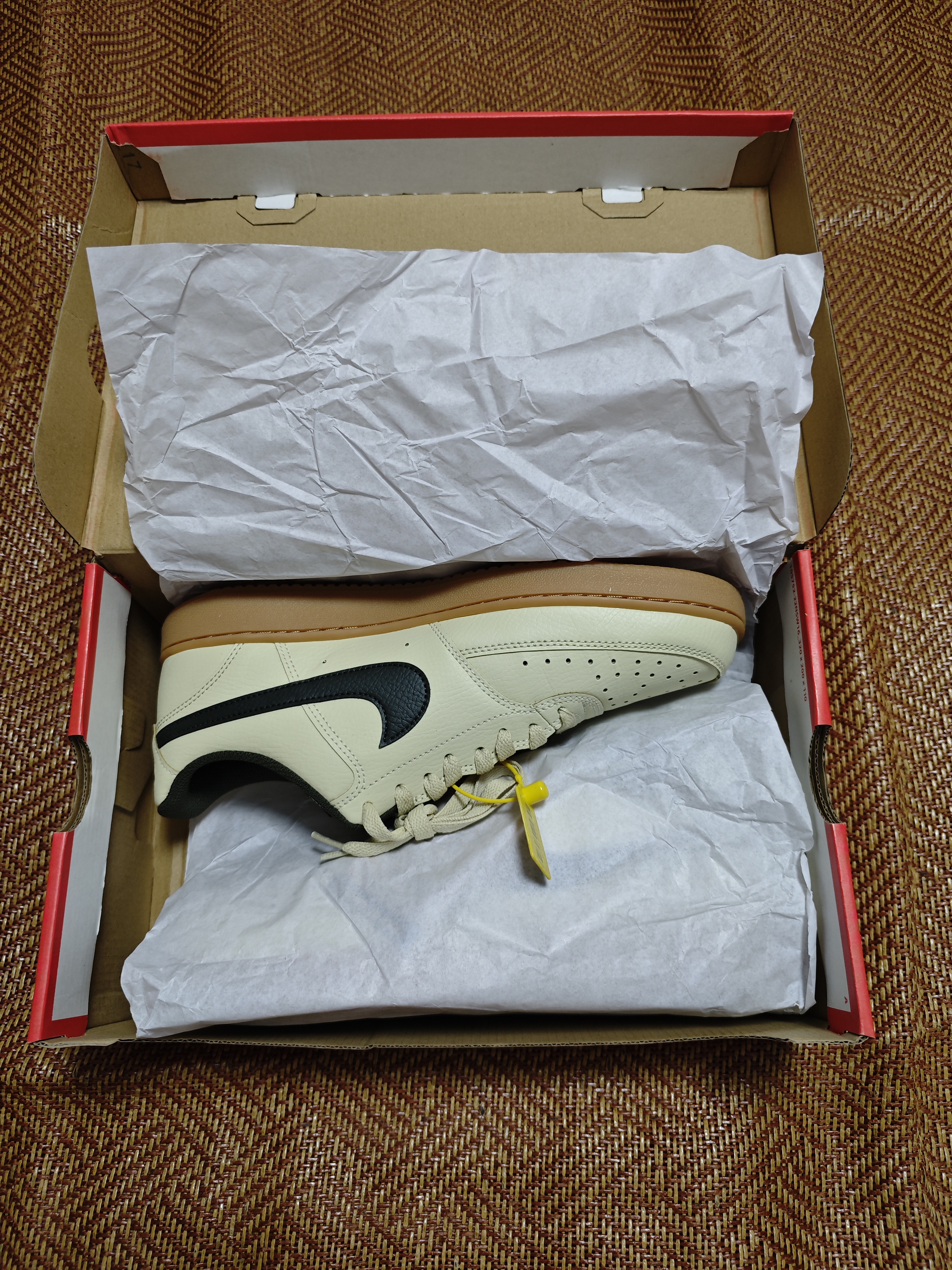 耐克NIKE男缓震板鞋 COURT VISION LOW 运动鞋HV4506-200浅卡其42.5 实拍图