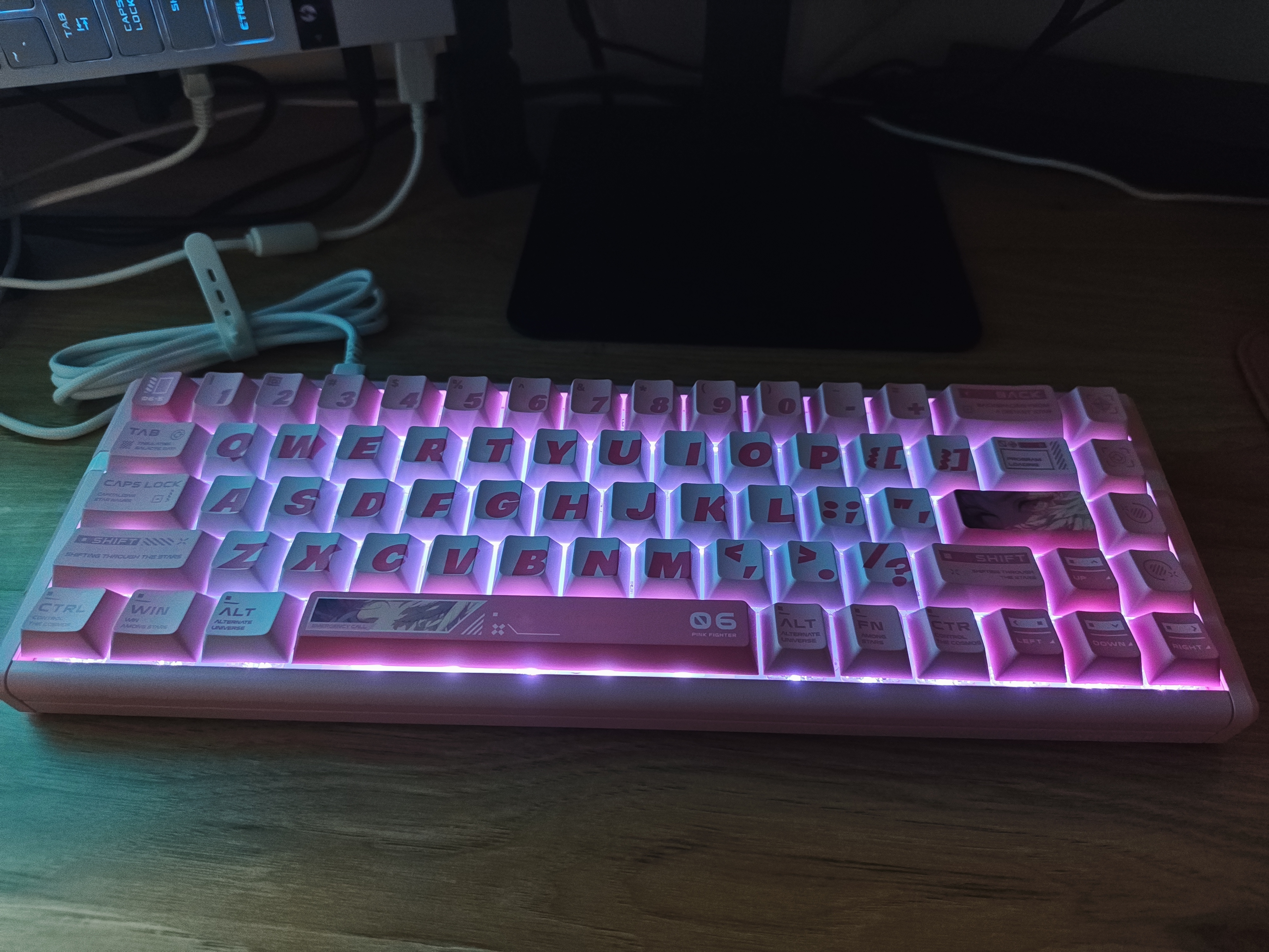 ATKRS6+磁轴键盘 客制化电竞游戏机械键盘有线三角洲68键 RS6Ultra+粉刃精灵冰刃轴Pro 实拍图