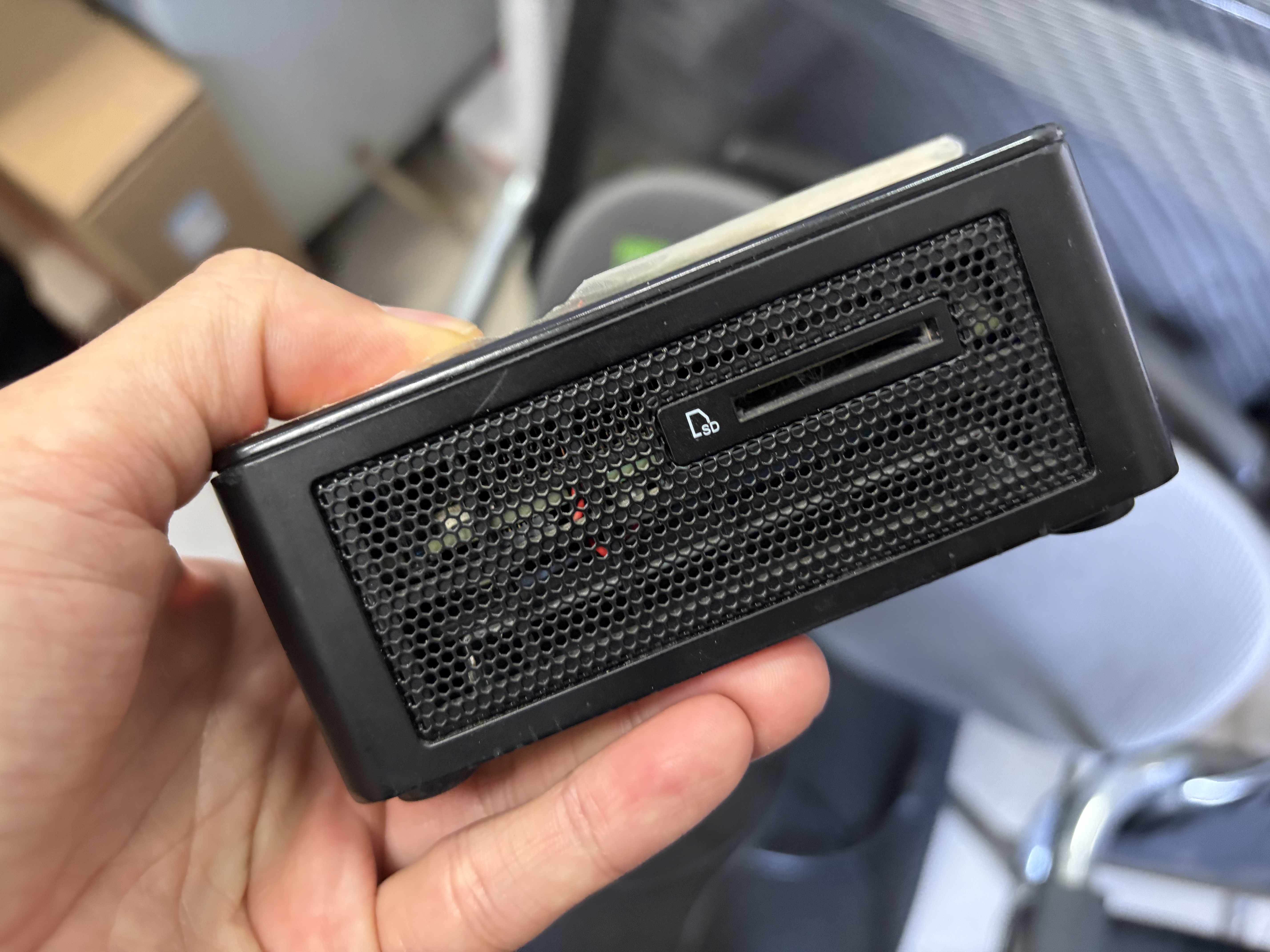 西部数据（WD）移动硬盘4TB USB3.0 SE系列 2.5英寸 机械硬盘 笔记本电脑外接 外置存储办公 大容量家庭存储 实拍图