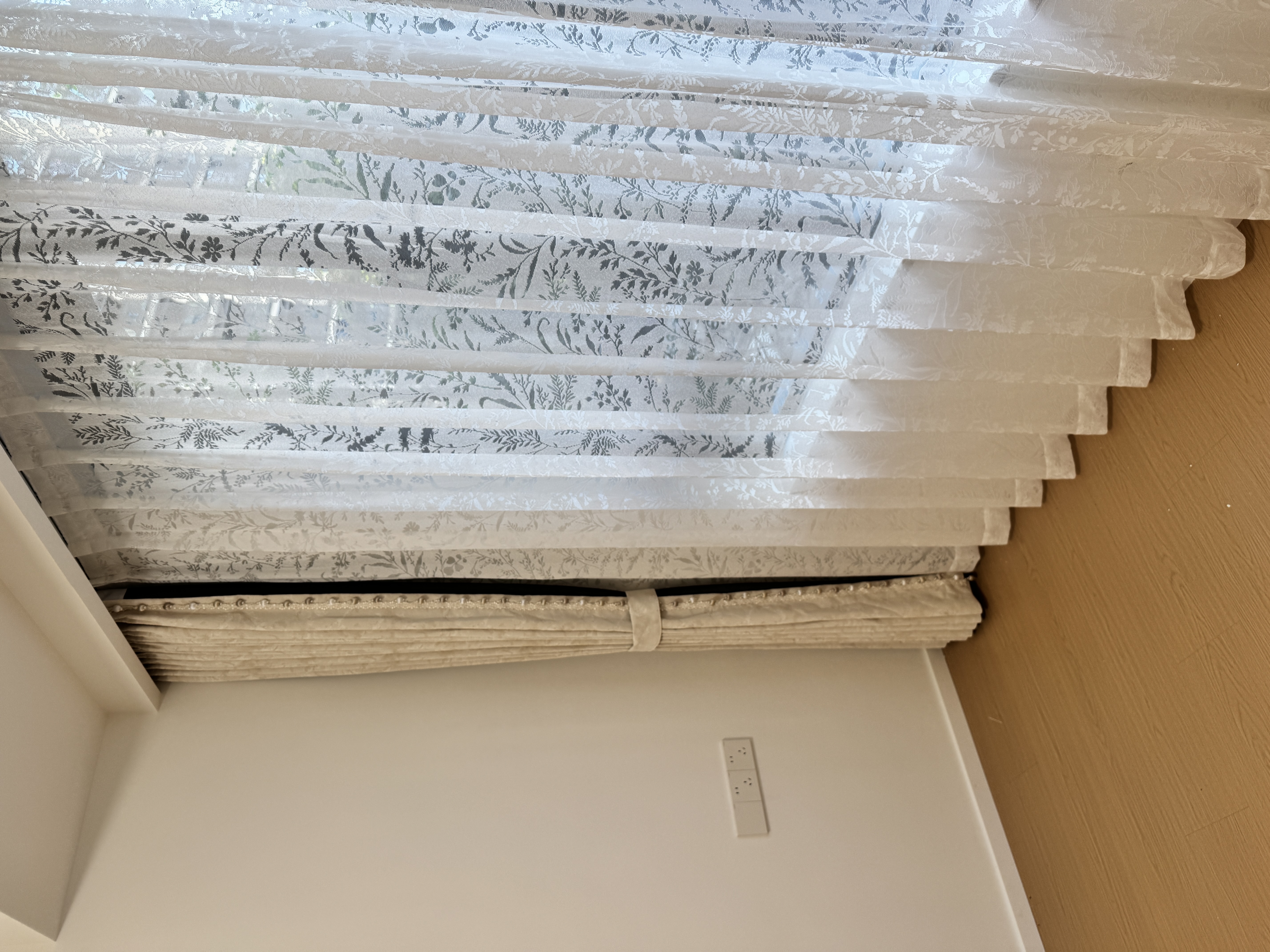 金蝉定制全遮光窗帘 绍兴柯桥雪尼尔客厅卧室电动轨道一体家用高级感 【Mr全套样品礼包】2026新款(布+纱) 上门测量安装 收藏加购后 拍单免费寄样品测量 米 实拍图