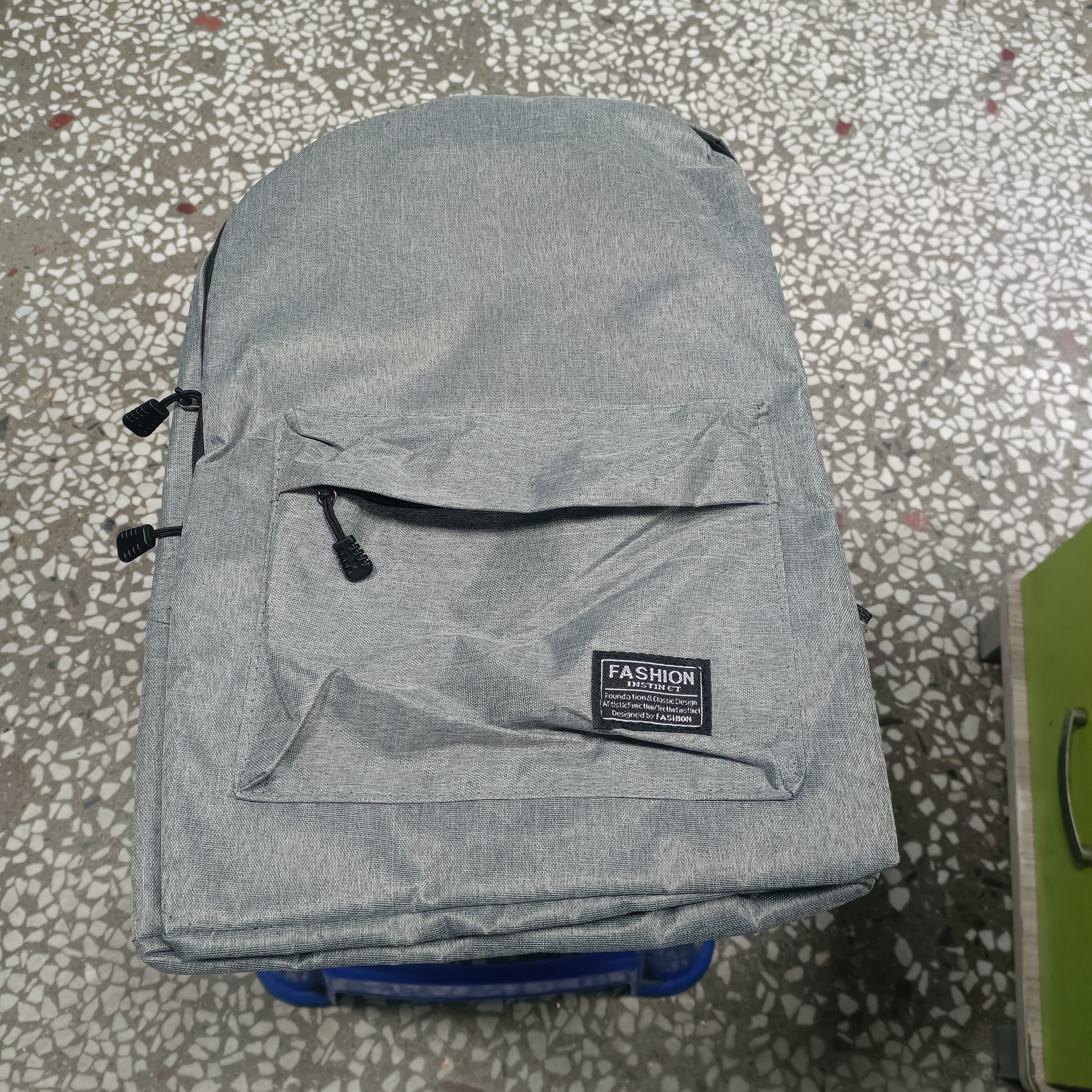 休闲书包男帆布简约双肩包男韩版背包男潮大容量中学生书包旅行包 标准款灰色（不能充电听歌） 实拍图