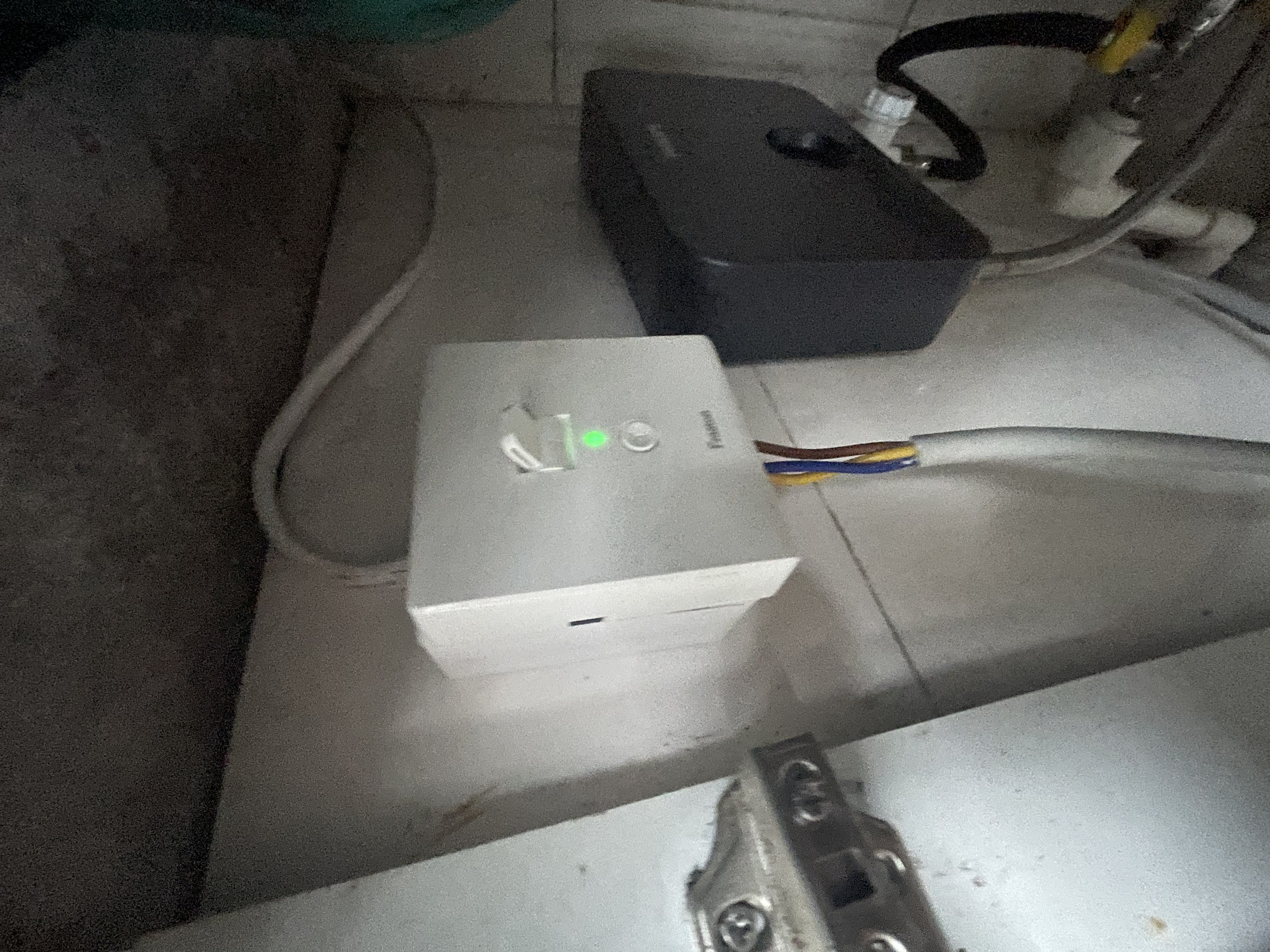 飞利浦（PHILIPS）即热式小厨宝电热水器MINI蓝 5500W无极变频 即开即热智能恒温家用厨房热水宝国家补贴15% AWH1053 实拍图