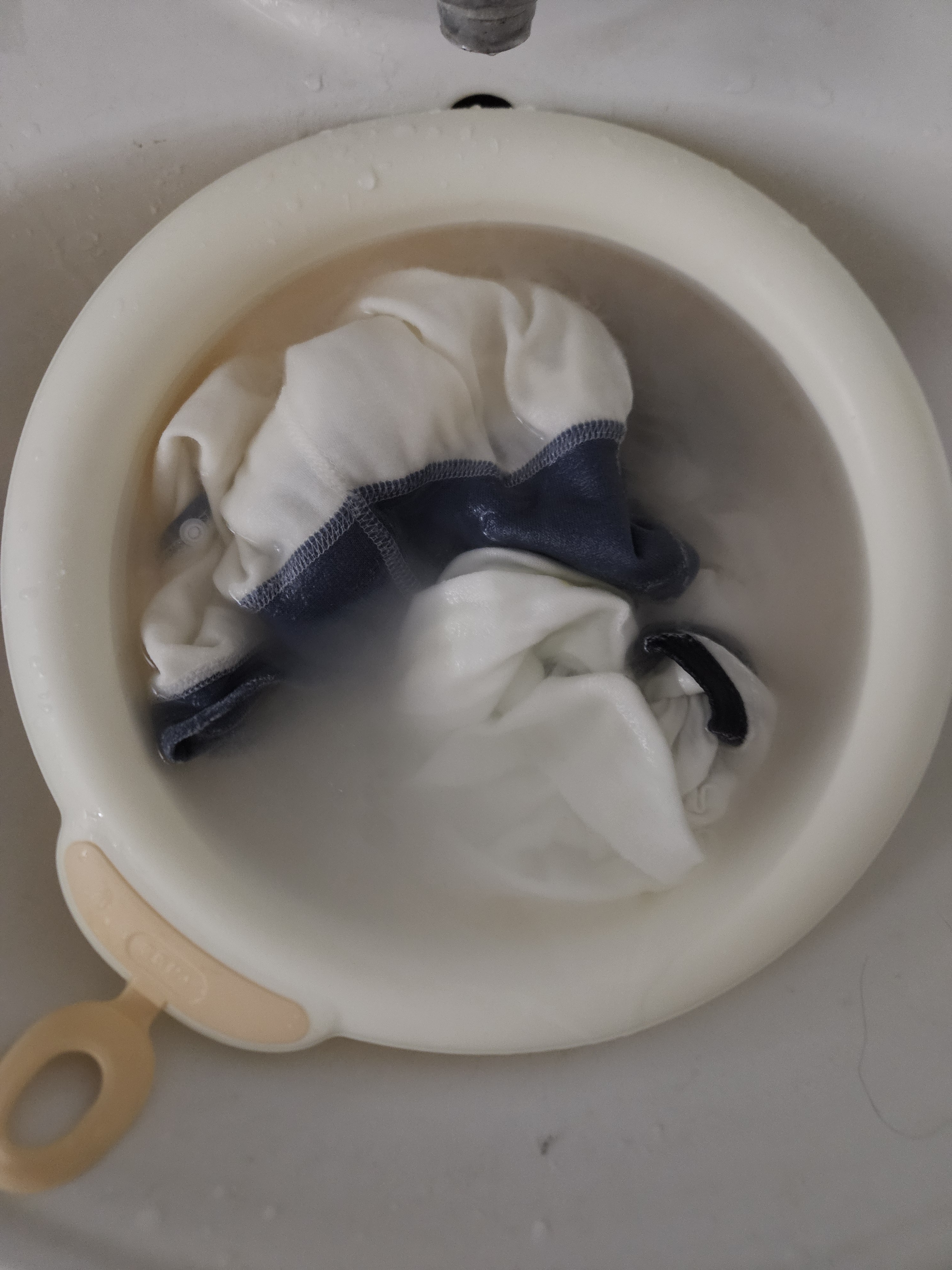 绿伞母婴可用爆炸盐300g彩漂粉漂白粉活氧去渍去黄去水果渍血渍校服净 实拍图