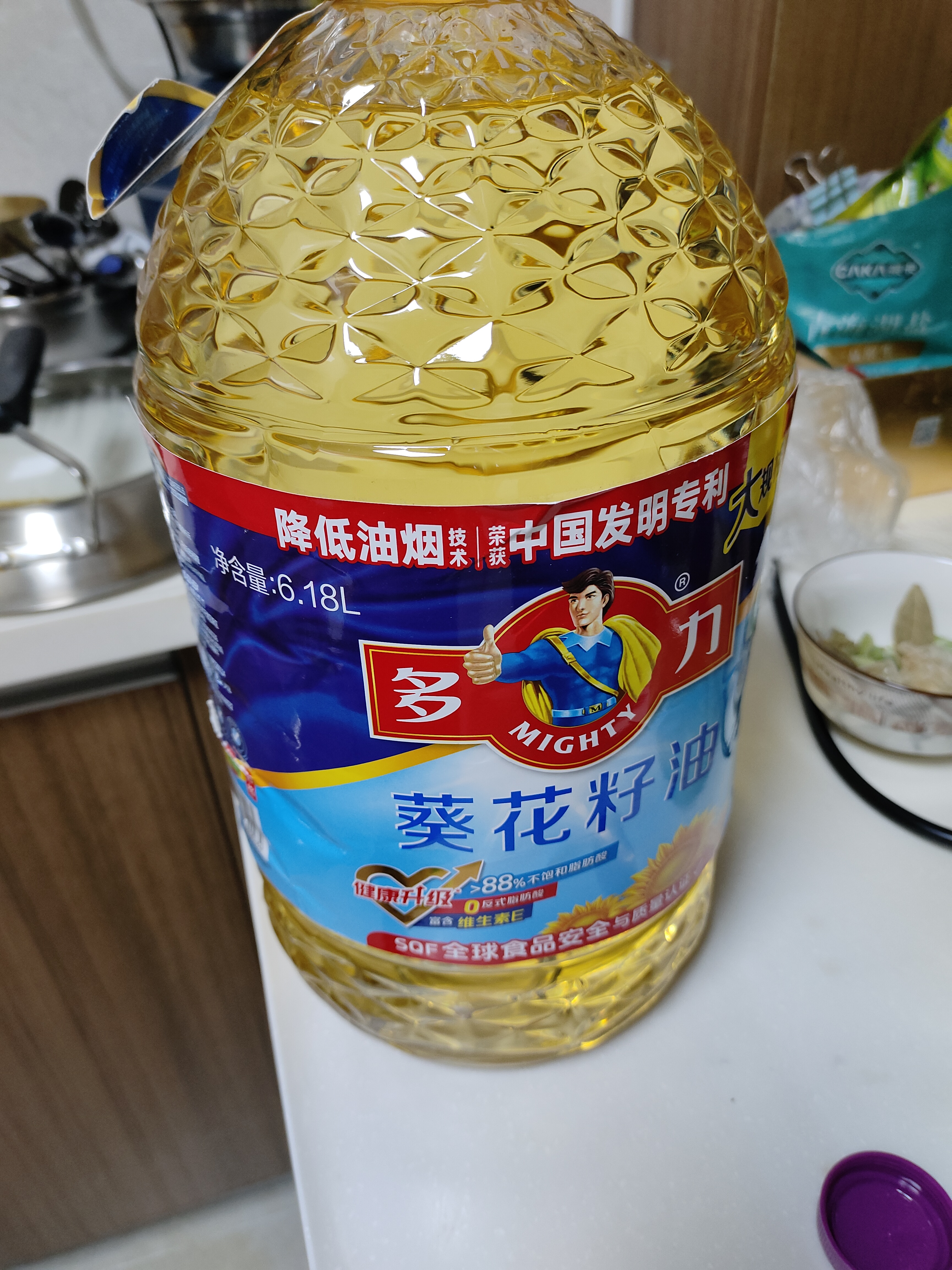 多力经典葵花籽油6.18L 一级压榨家用食用油 实拍图