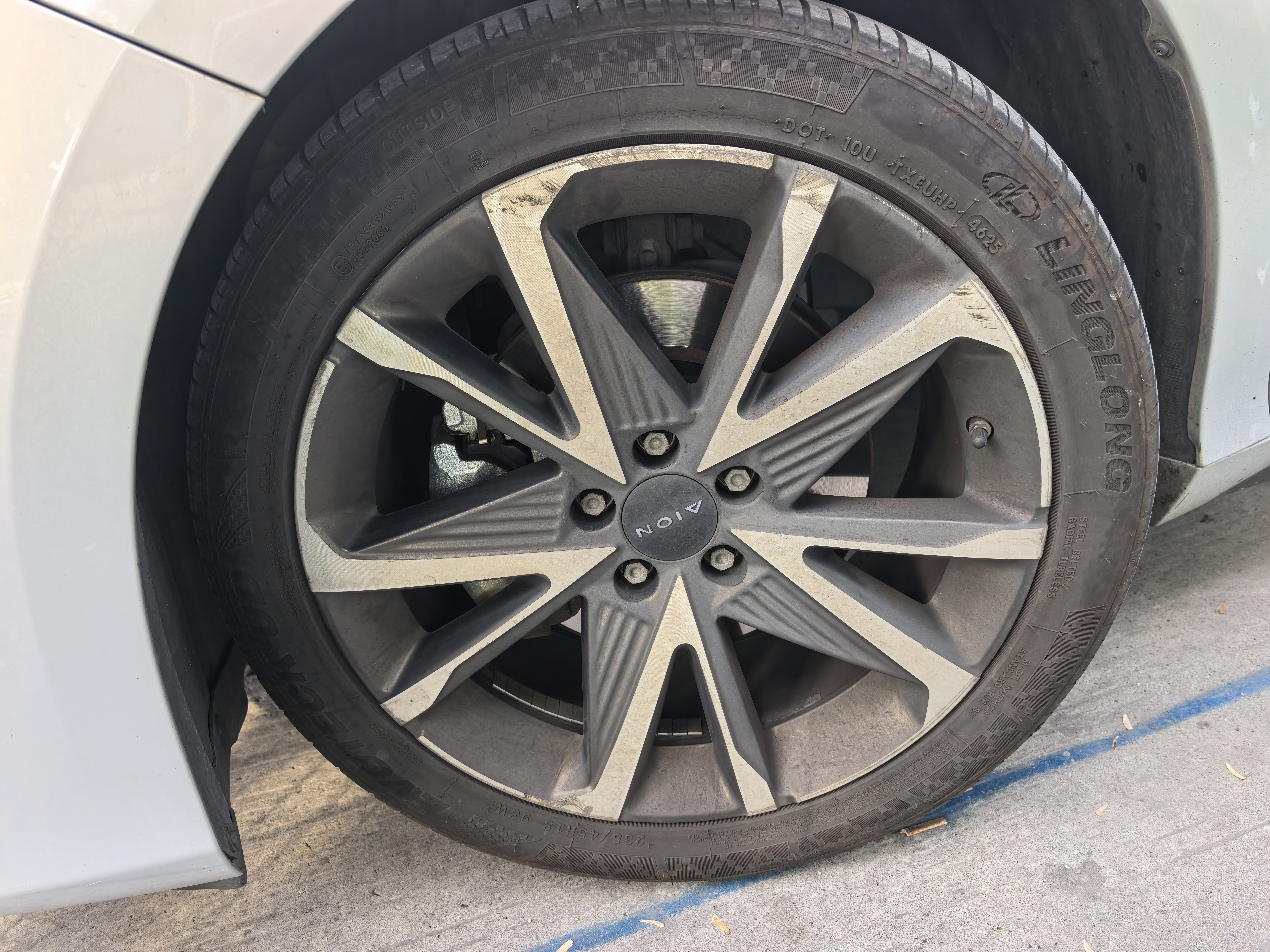 玲珑轮胎汽车轮胎235/45R18 98W XL 玲珑臻选UD 凯美瑞/比亚迪秦/特斯拉 实拍图