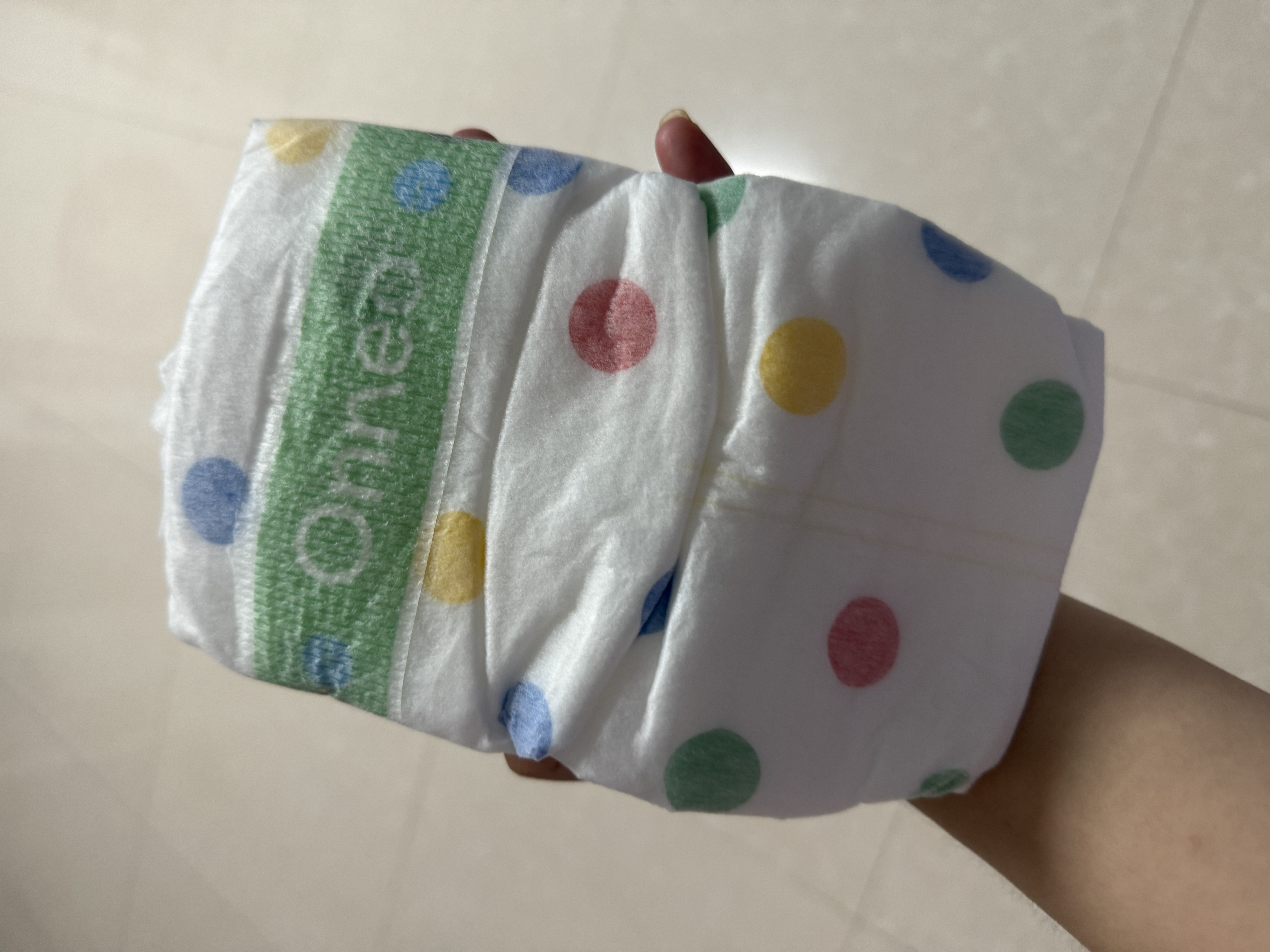 onneo昂乐软壳桑蚕丝纸尿裤试用装超薄透气婴儿尿不湿 【成长裤旅行装】XL码 4片 实拍图