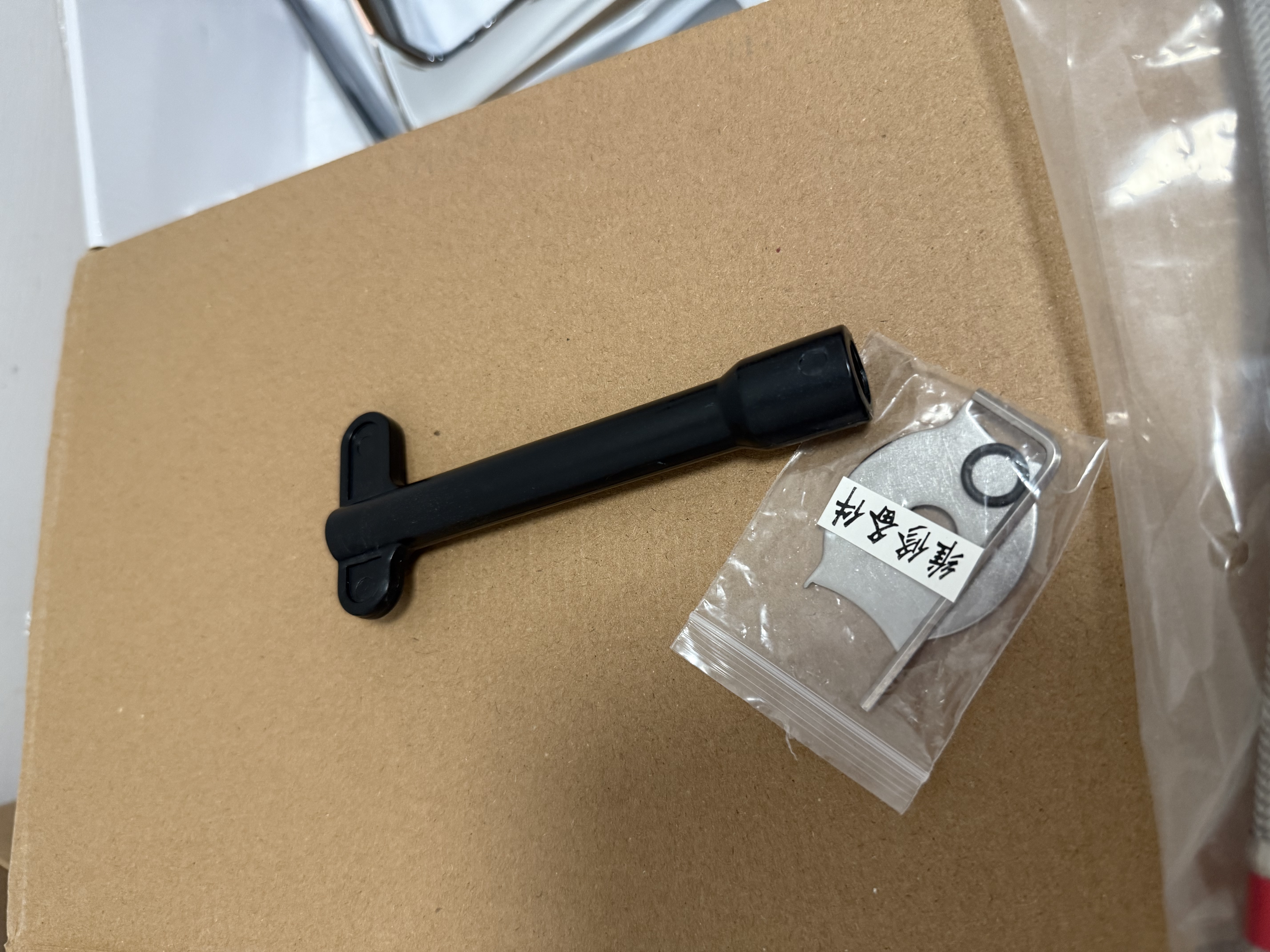 箭牌（ARROW）冷热水龙头面盆家用精铜卫生间洗手池浴室洗脸盆防溅单孔净铅龙头 【枪灰色】精铜面盆龙头(进口纽珀起泡器) 实拍图