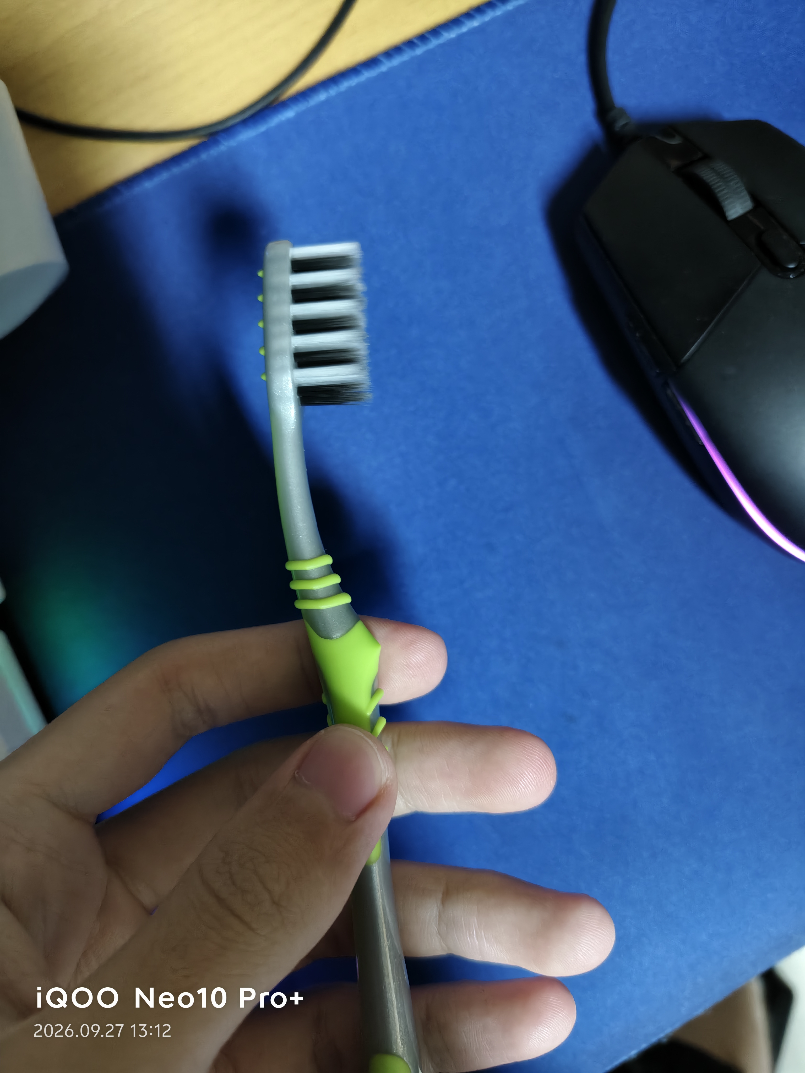 高露洁（Colgate）【热卖榜】牙刷软毛超洁纤柔牙刷成人深层清洁独立包装5支 实拍图