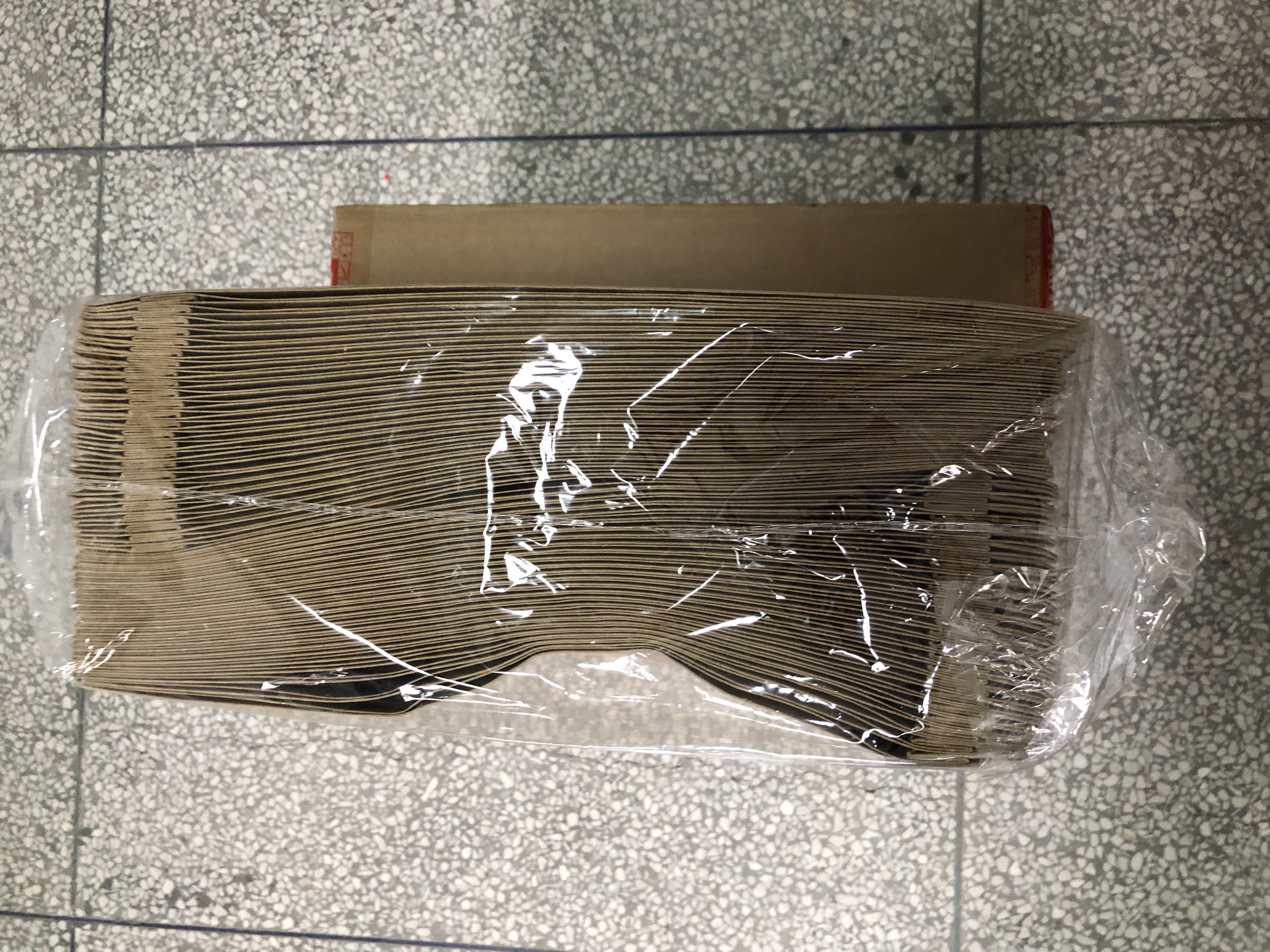 得力（deli）【加厚】50只A4混浆200g牛皮纸档案袋 侧宽4cm标书合同文件资料袋票据保护收纳袋 PP409-T50 实拍图