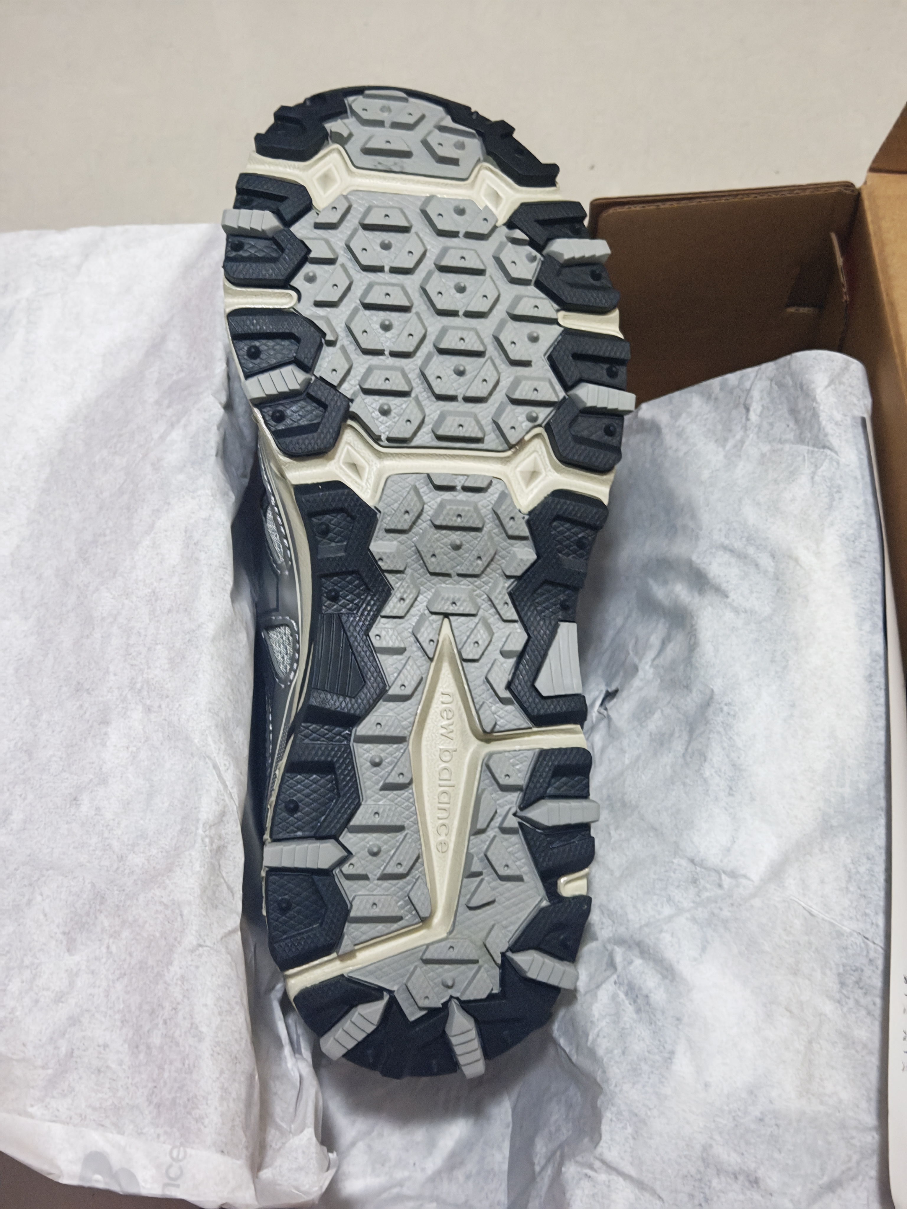 NEW BALANCE男女同款秋季耐磨透气越野跑步运动休闲鞋410系列MT410KR5 37 实拍图