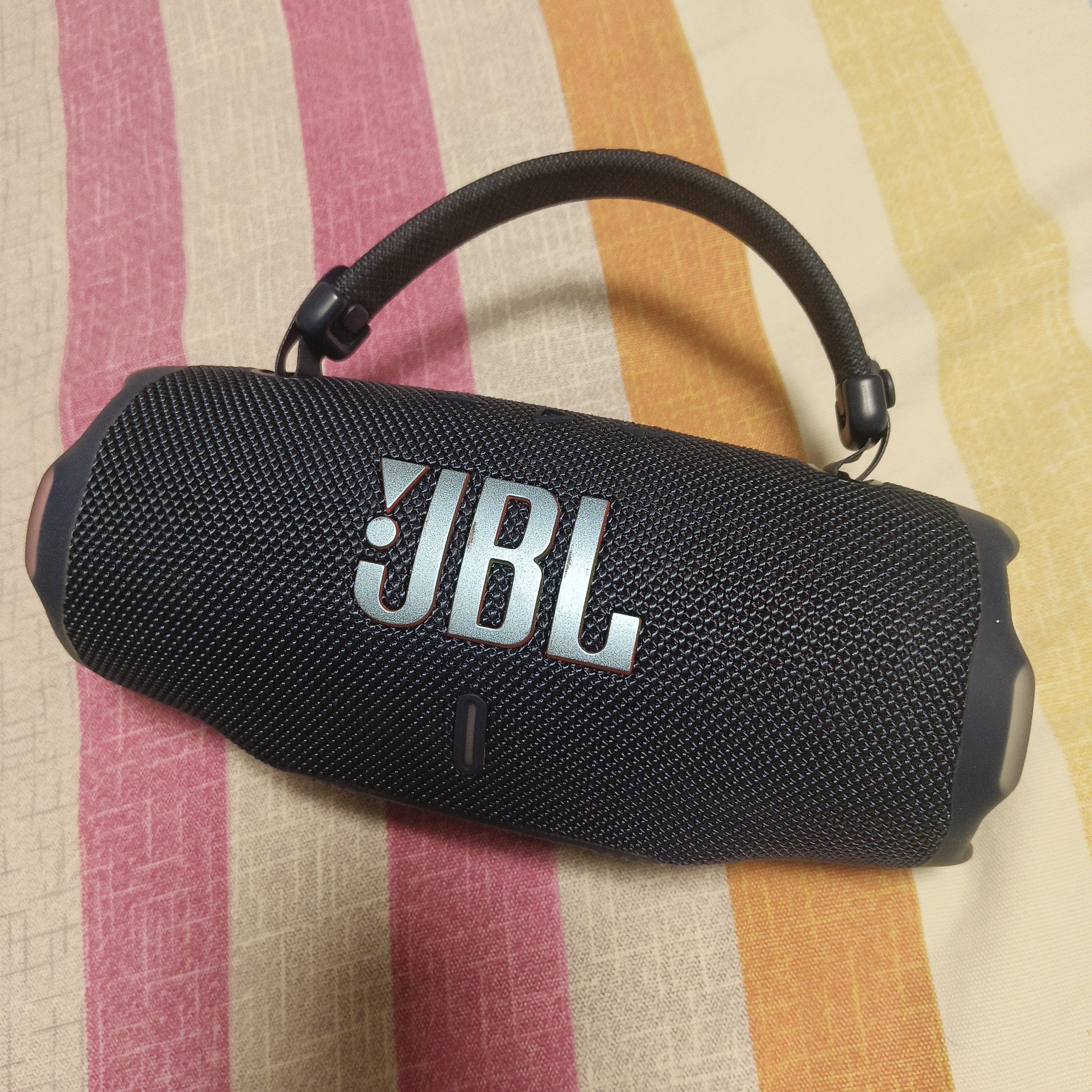 JBL CHARGE6 音乐冲击波六代 便携蓝牙音箱 户外防尘防水音响 独立高音单元 生日礼物 海军蓝 实拍图