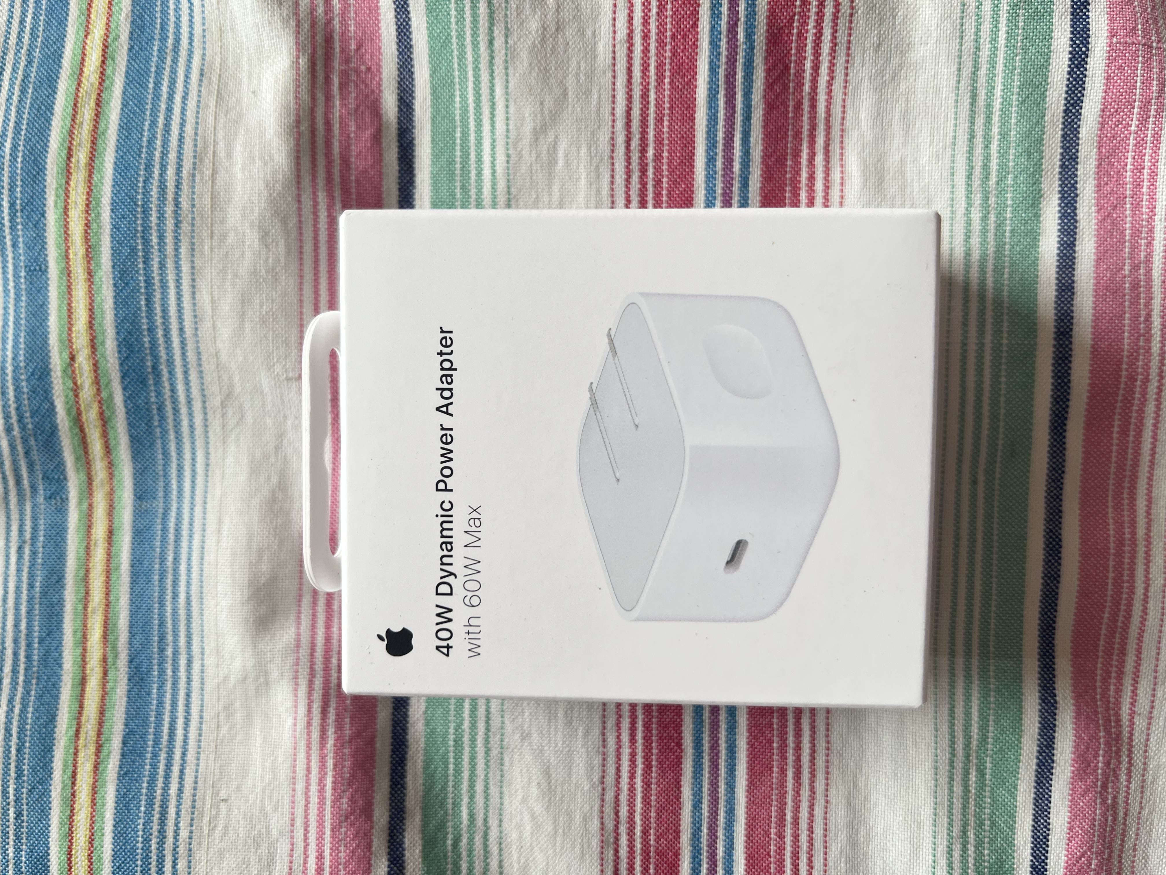 Apple/苹果 40W（至高60W） type-c快充充电器 苹果usb-c原装充电头 苹果iPhone 18 Pro Max充电器 实拍图