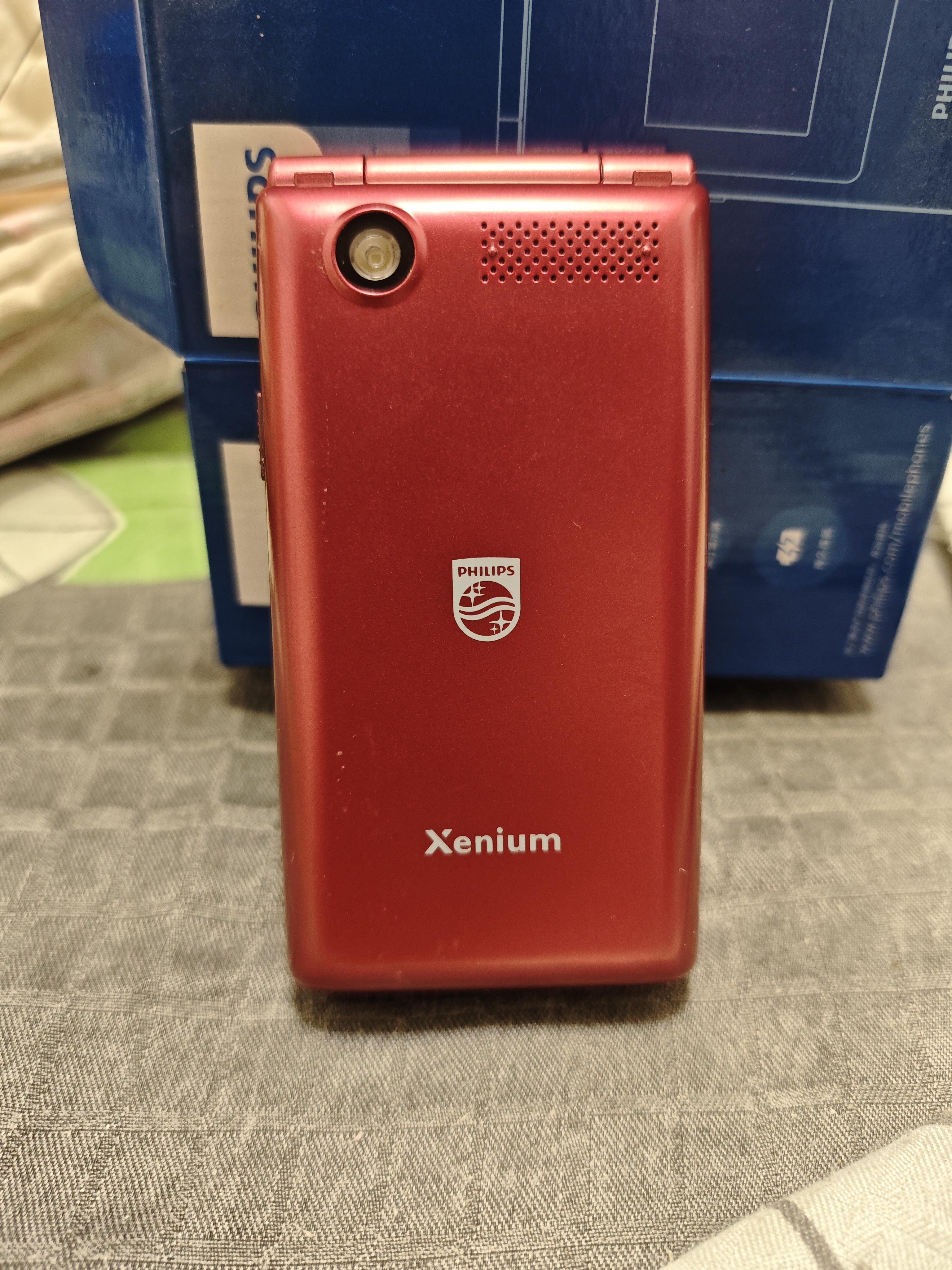 飞利浦（PHILIPS）V13P 海棠红 翻盖老人手机 移动联通电信4G全网通 双卡双待老年人手机大字大声音备用智能学生手机 实拍图