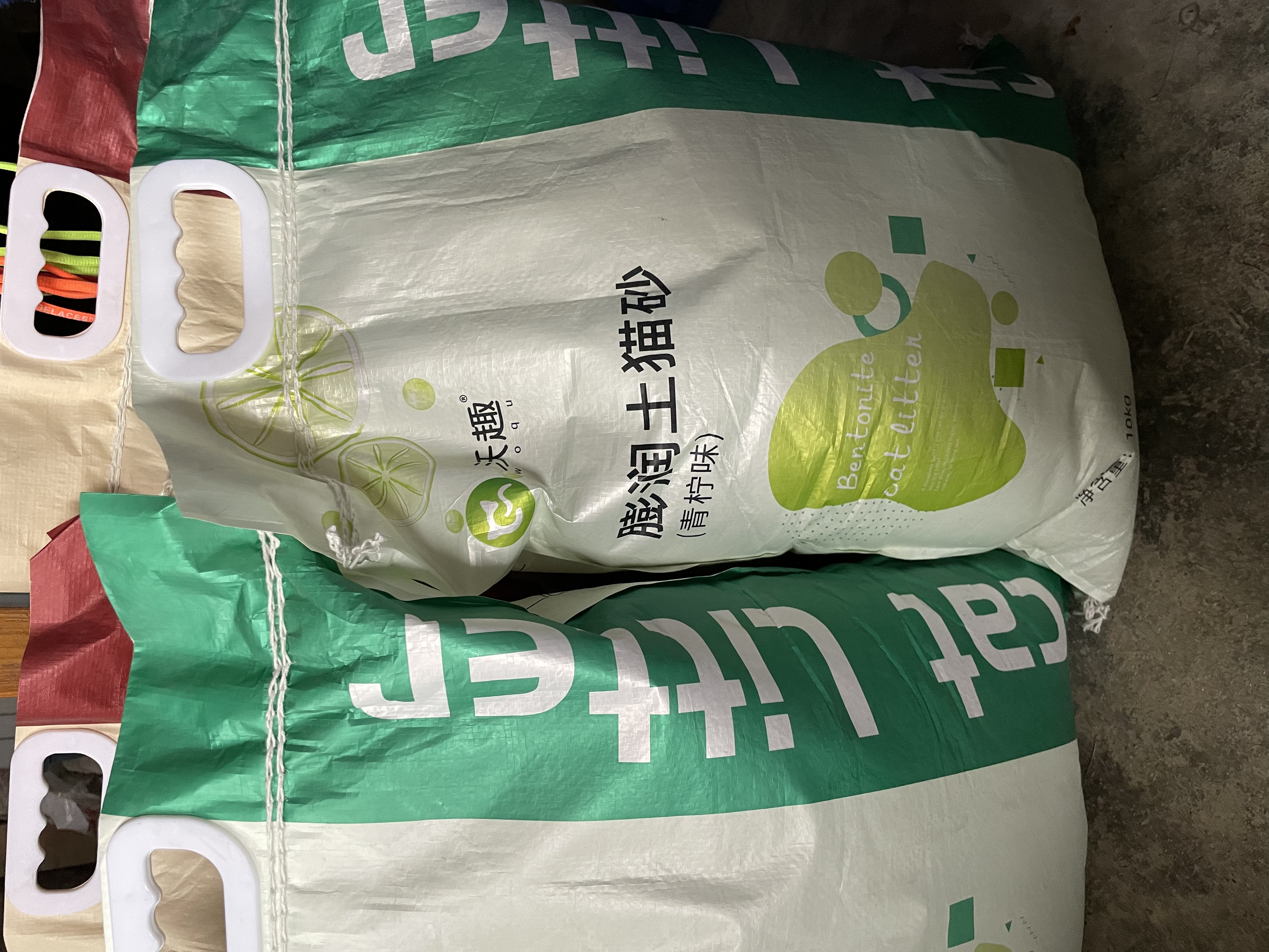 沃趣 猫砂20斤膨润土猫砂低粉尘咖啡香味除臭猫沙猫咪用品京东自营 实拍图