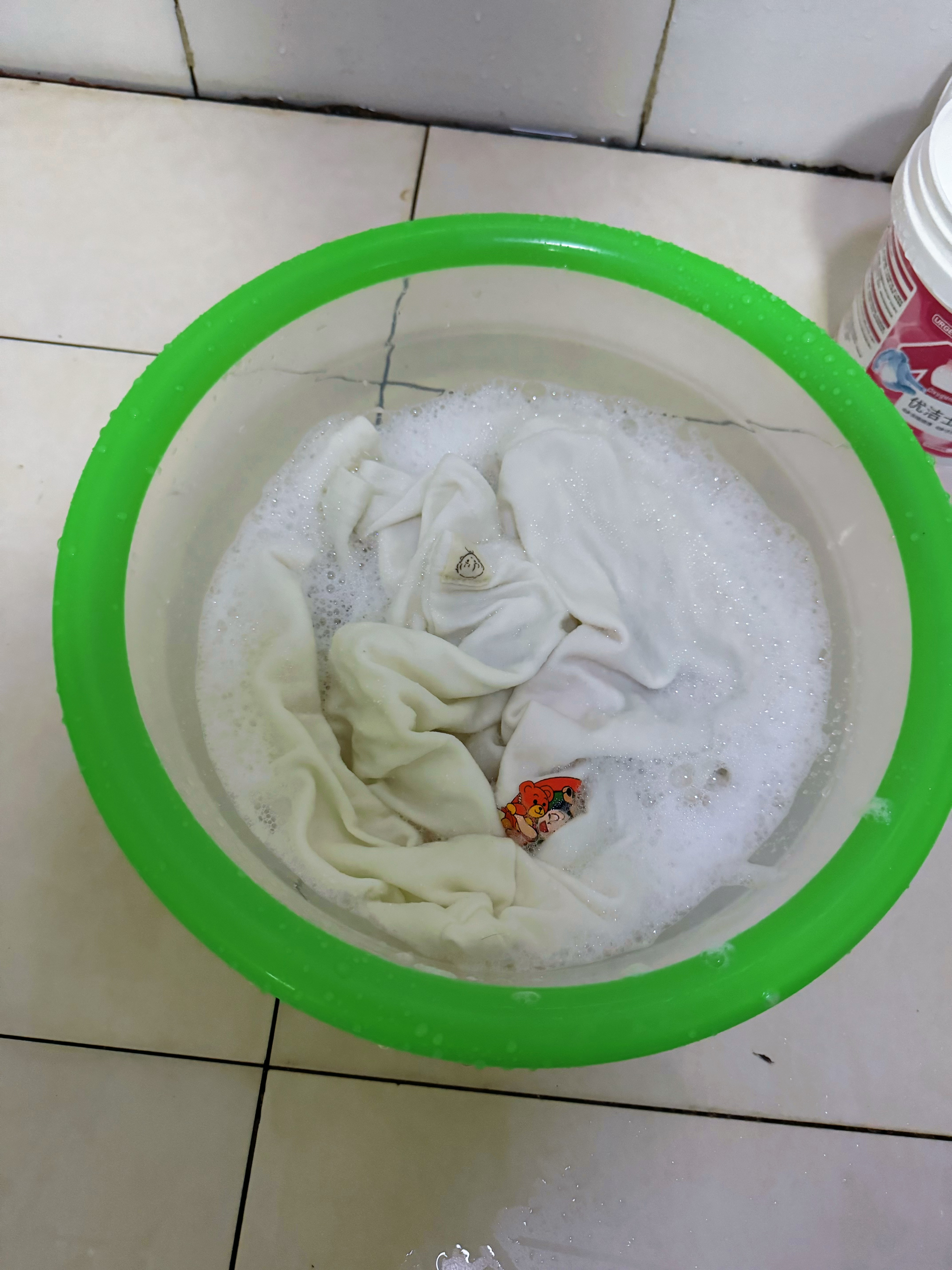 优洁士爆炸盐彩漂粉2.4斤 去黄增白母婴适用抑菌除螨漂白粉校服净 实拍图