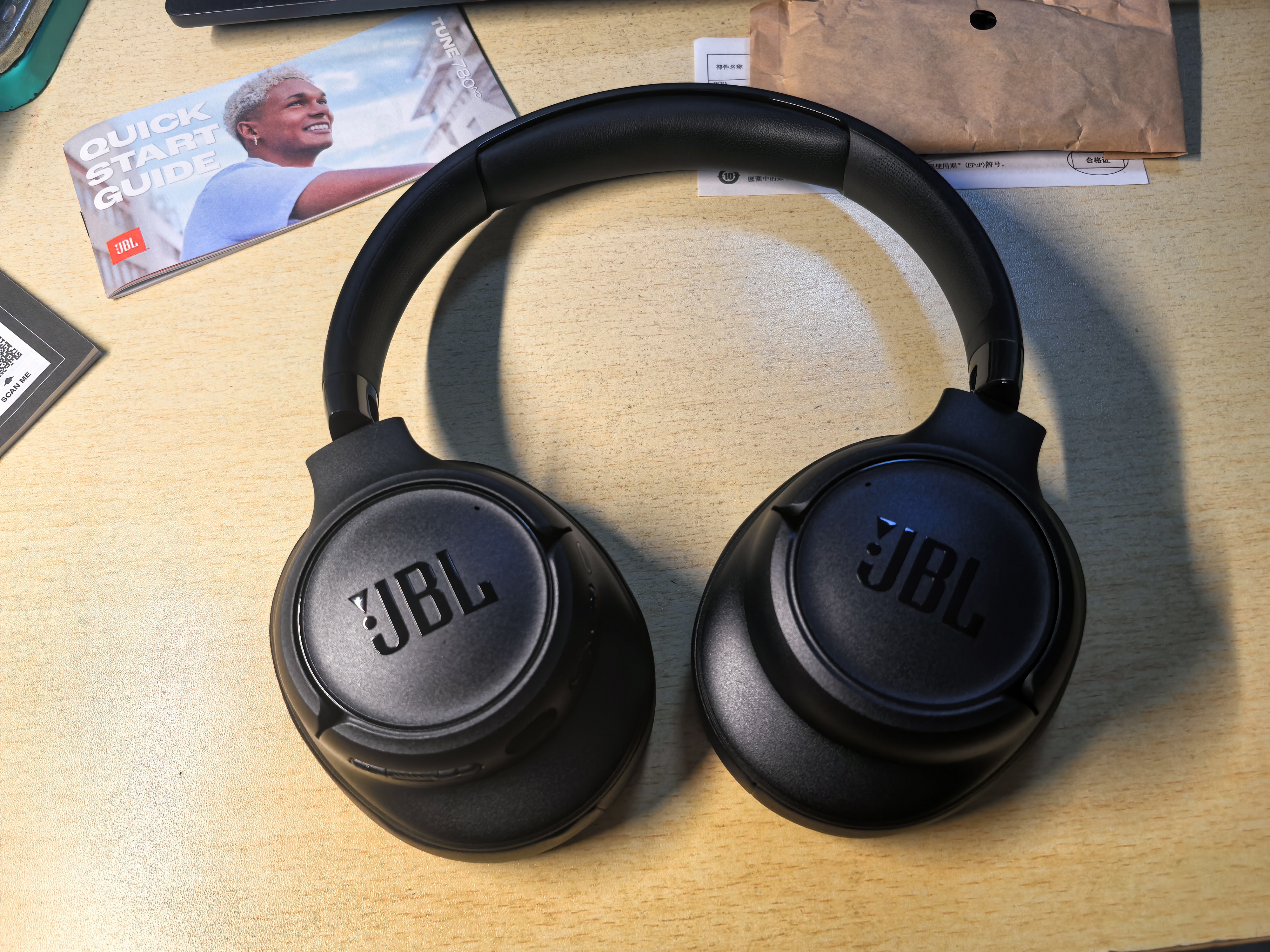 JBLTUNE780NC新款头戴式蓝牙耳机 超长续航降噪无线耳机 苹果手机通用耳机 深空黑 实拍图
