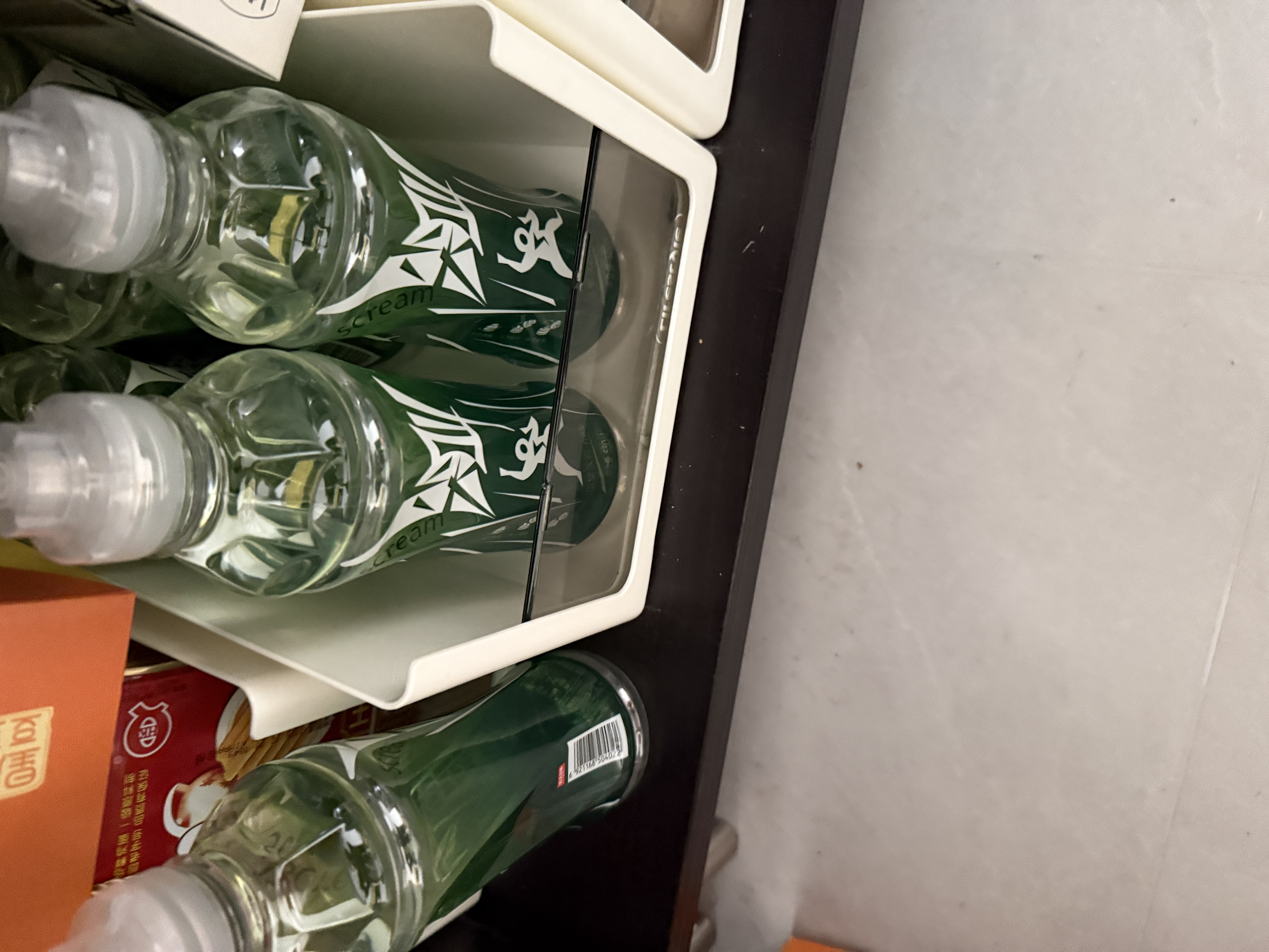 农夫山泉尖叫电解质水功能运动饮料纤维型柠檬味550ml*15瓶整箱装饮品 实拍图