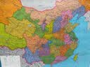 【包邮大字版】2026新版中国地图+世界地图挂图 约1.1米*0.8米 2张精选挂杆 大字清晰 学生地图 地理学习 办公家用 装饰挂图 实拍图