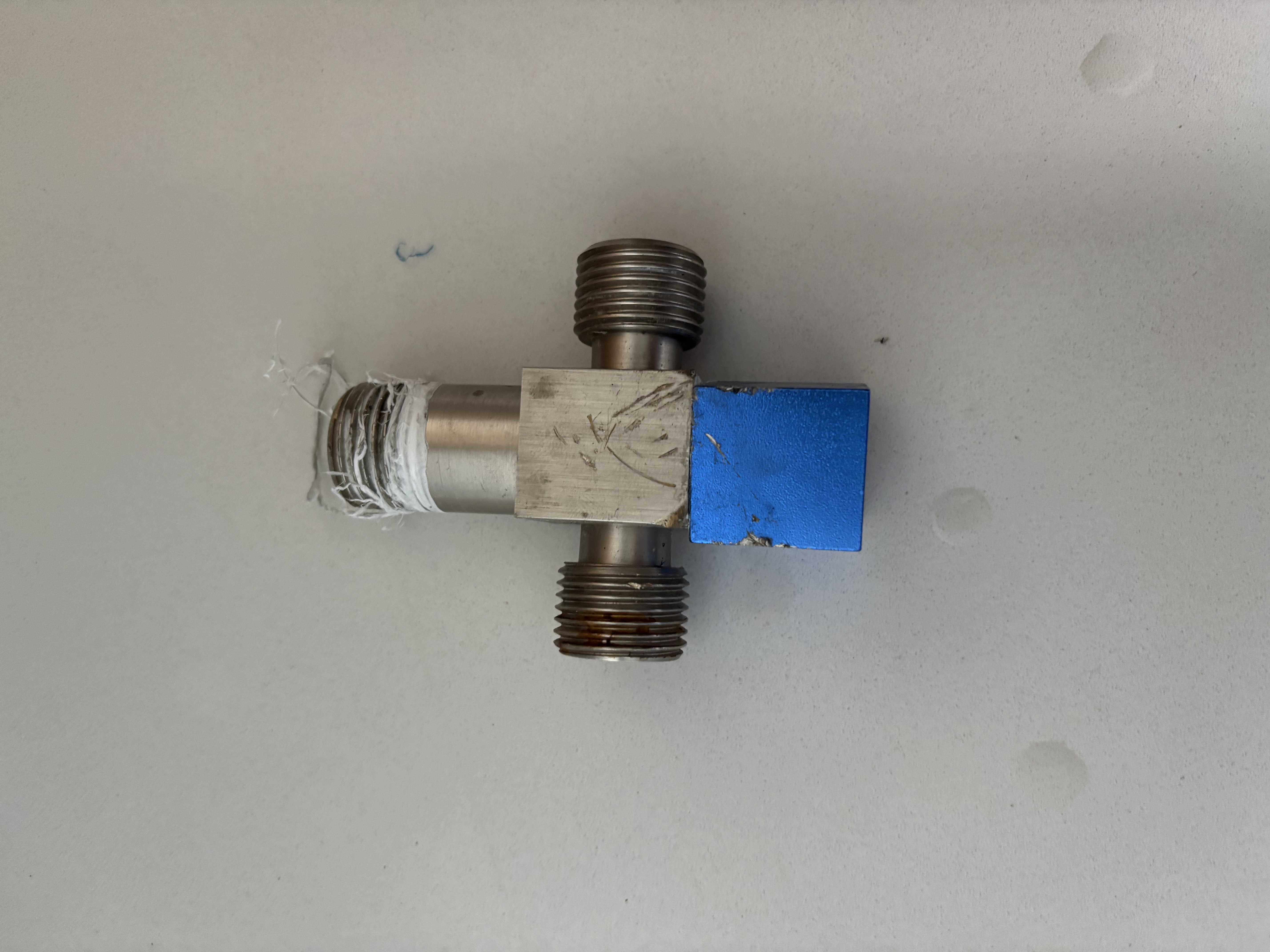 潜水艇（Submarine）角阀全铜 三角阀 加厚冷热通用防漏套装4分官方正品 水阀防滴漏 F301黄铜角阀【单冷】1只 实拍图