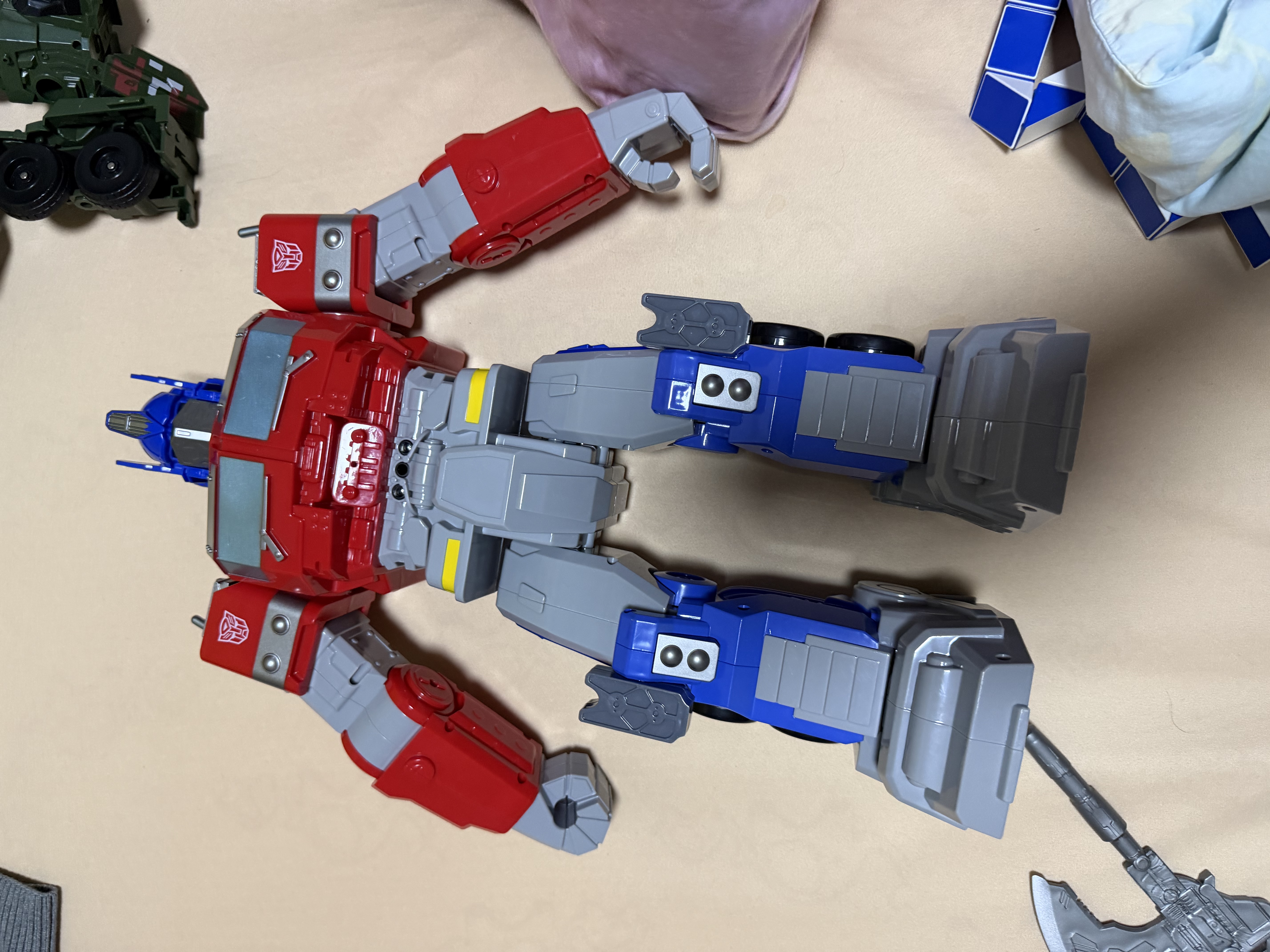 变形金刚（Transformers）儿童玩具正版授权遥控车生日礼物擎天柱智能机器人757-B801 实拍图