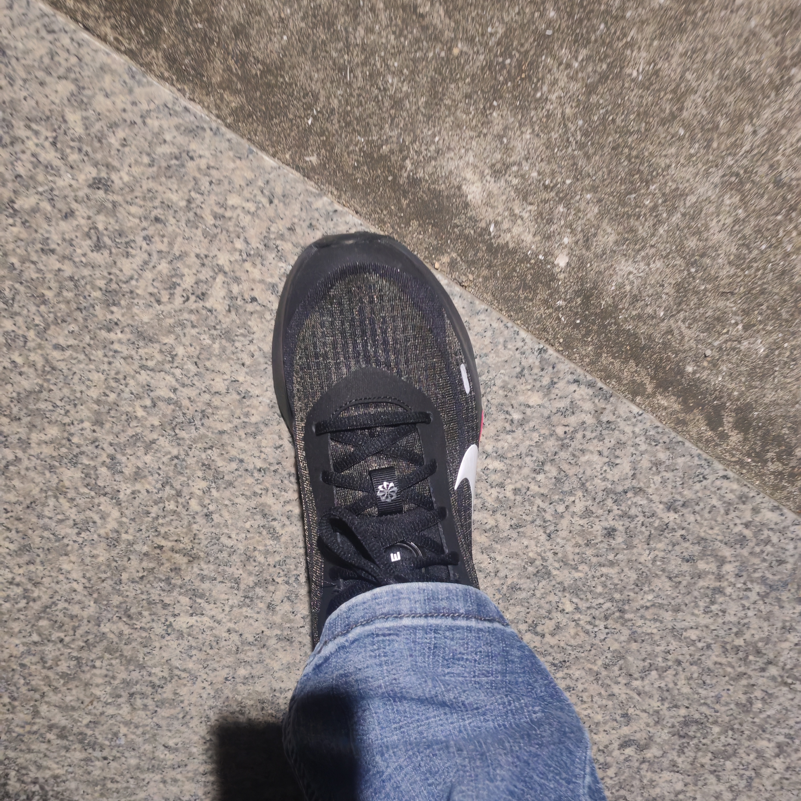 耐克（NIKE）男鞋复古跑鞋2026新款秋季JOUNERY RUN时尚运动鞋耐磨轻便跑步鞋 暗夜炽红-013【新品主推】 42 实拍图