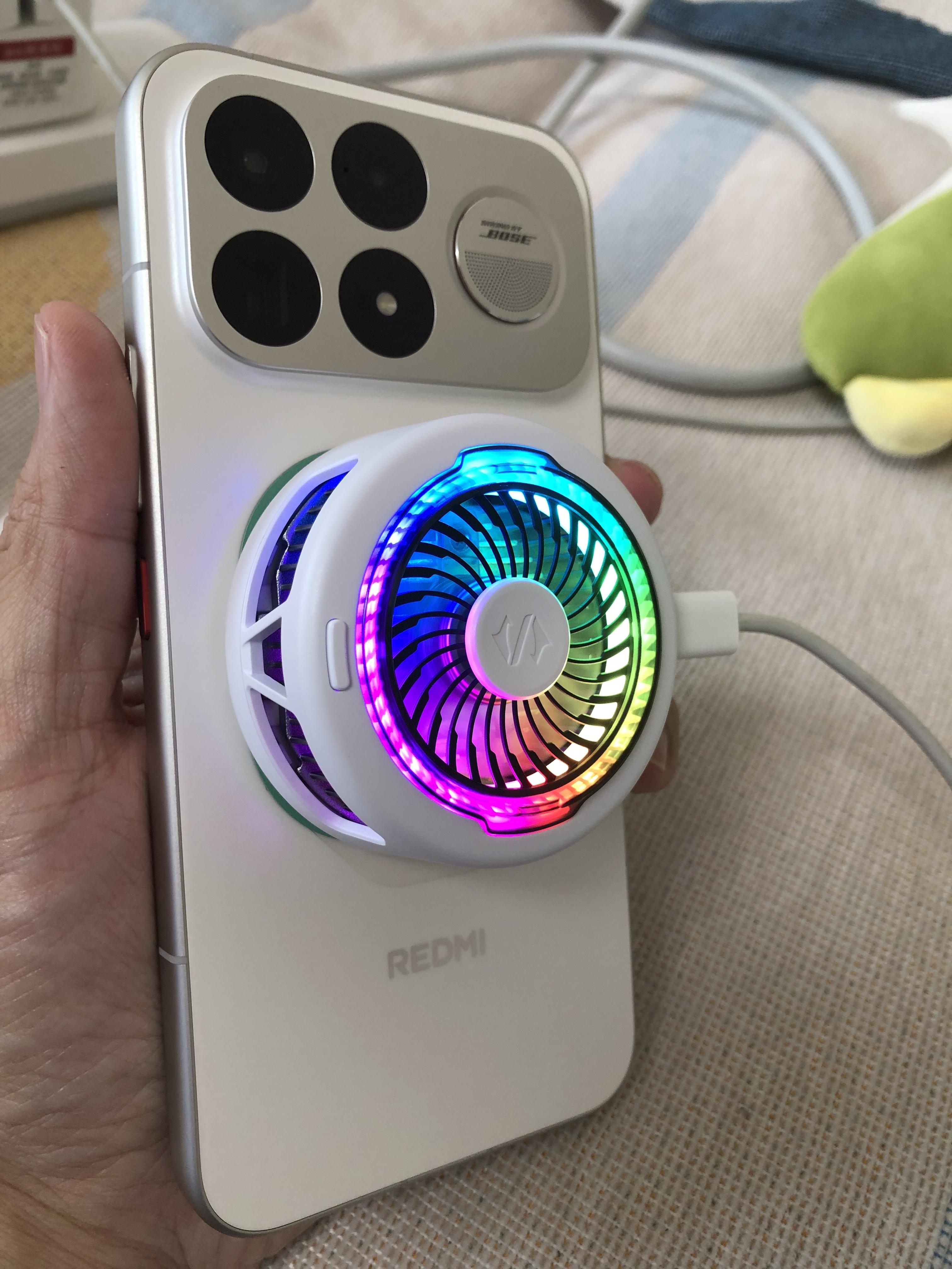 黑鲨5磁吸手机散热器打游戏专用直播降温半导体制冷背夹适用苹果iPhone17Promax平板华为小米红魔一加 实拍图