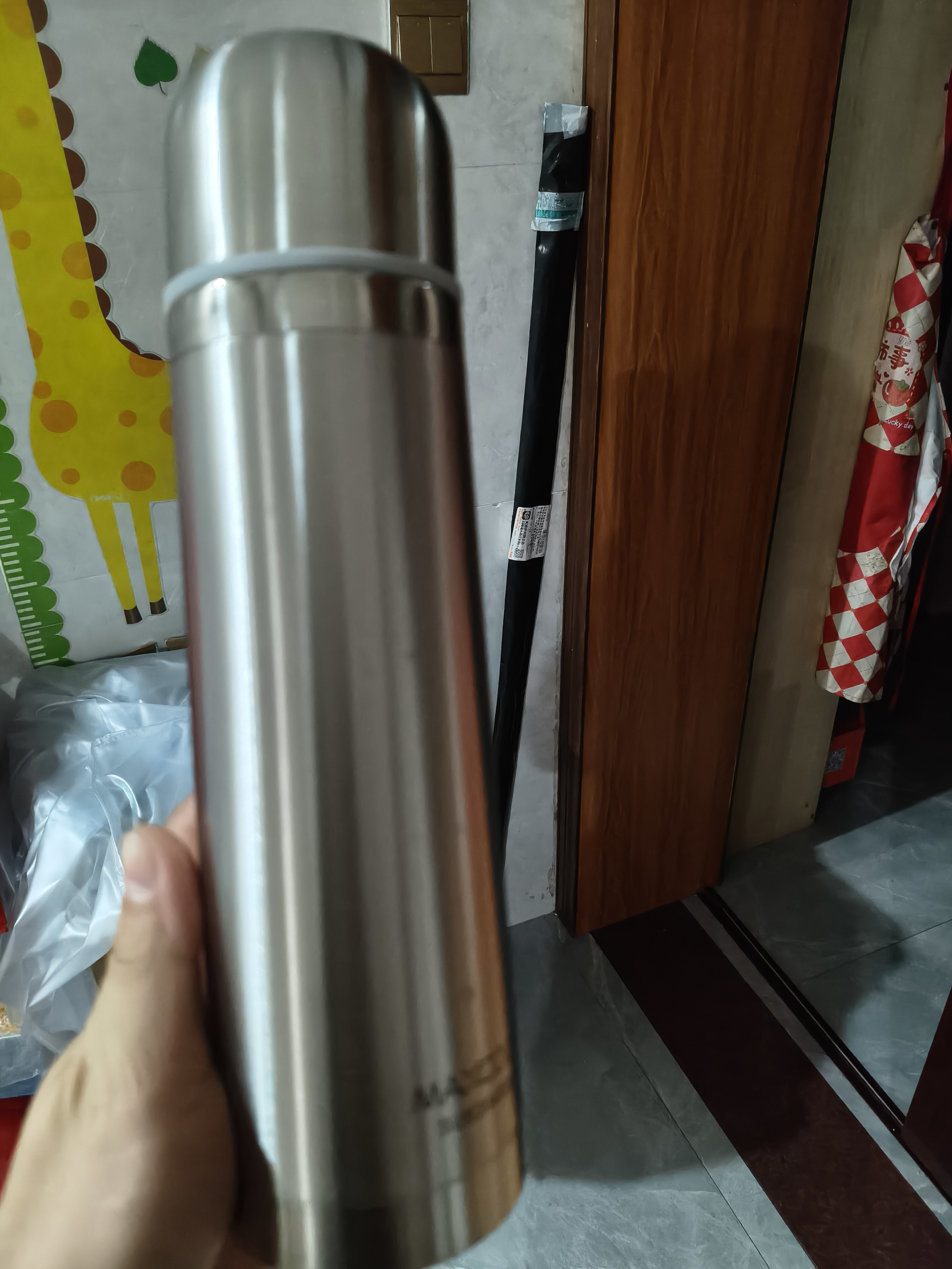 美厨（MAXCOOK）真空保温杯 304不锈钢水杯500ml户外便携茶杯子 本色银MCBE-ZK500 实拍图