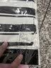 易简美理发围布发廊剪头发专用高级斗篷美发店不沾发成人围巾裙染发披肩 加大号黑色条纹 180*145cm 实拍图